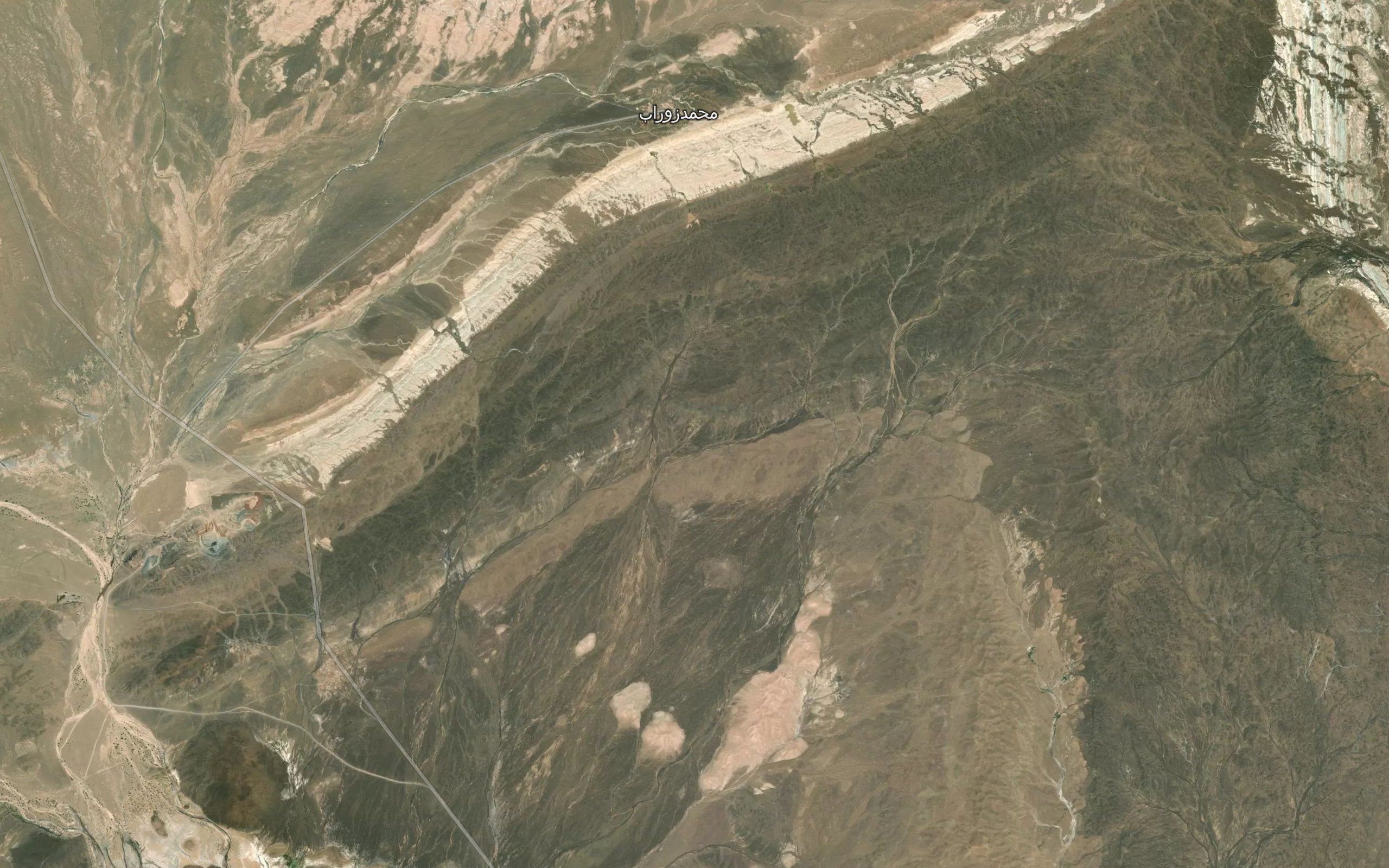 Cheshmeh-ye Chah-e Kamari