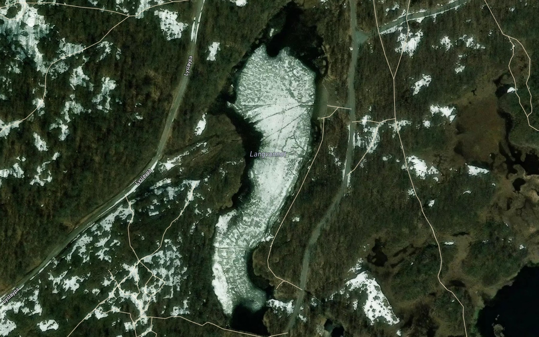 Satellite map of the Langvannet