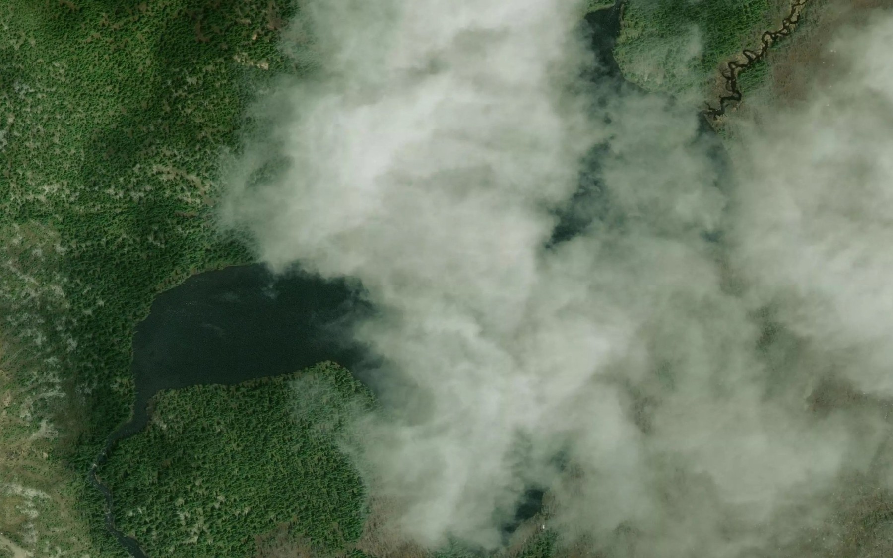 Satellite map of the Lac de l'Adiante