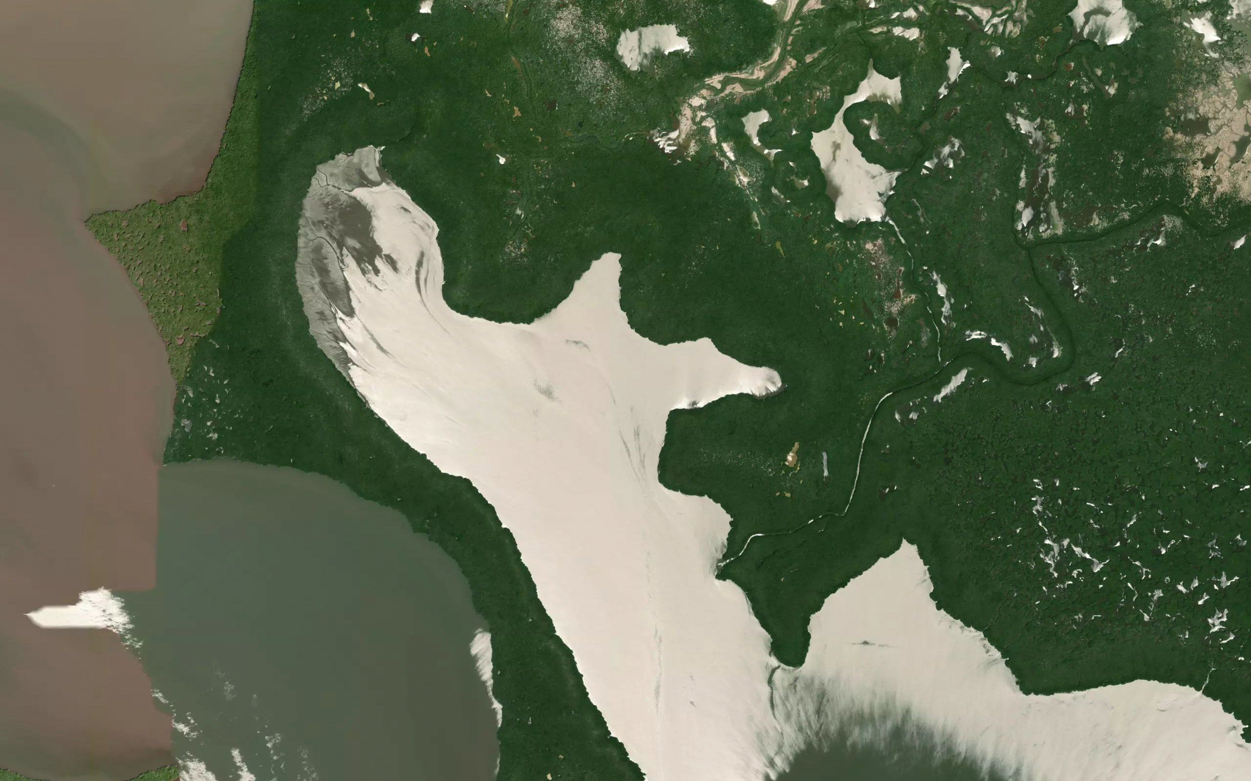 Laguna Agua Brava