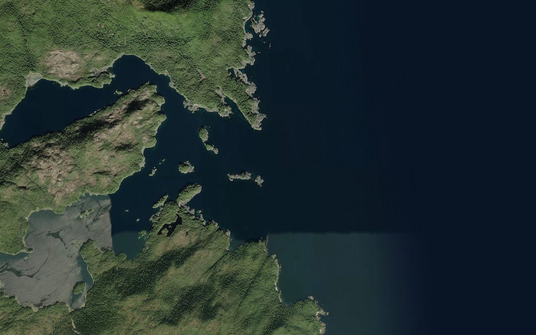 Satellite map of the Ingraham Bay