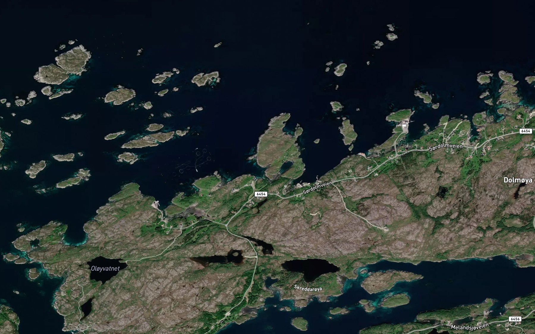 Satellite map of the Storslettvika