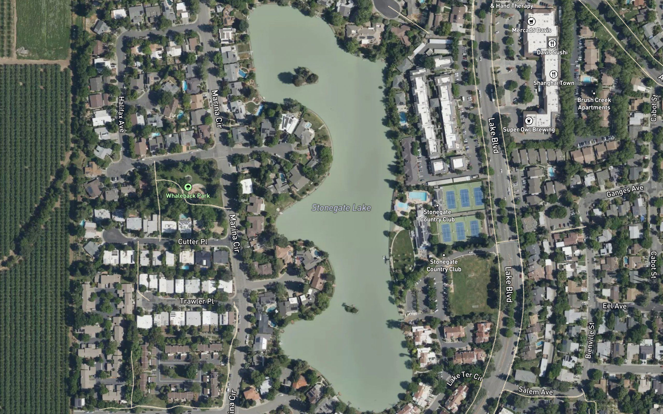Stonegate Lake