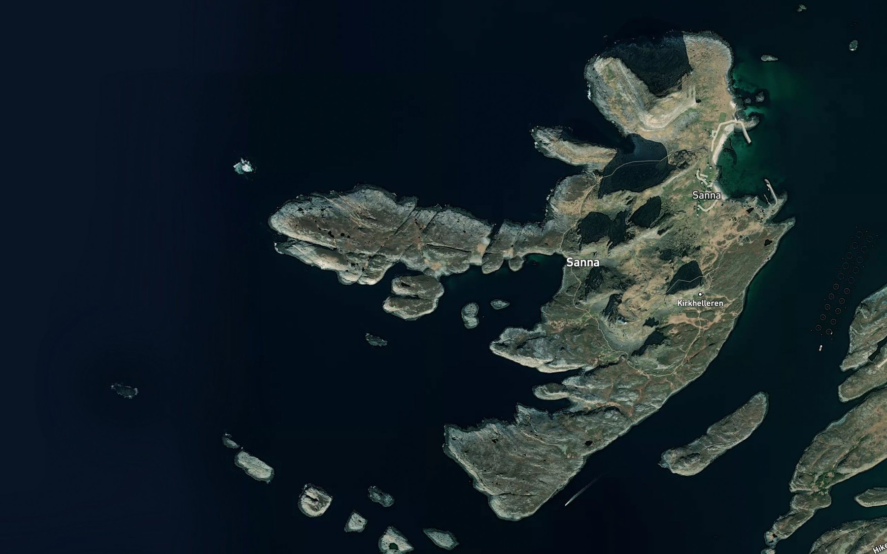 Satellite map of the Laukvagen