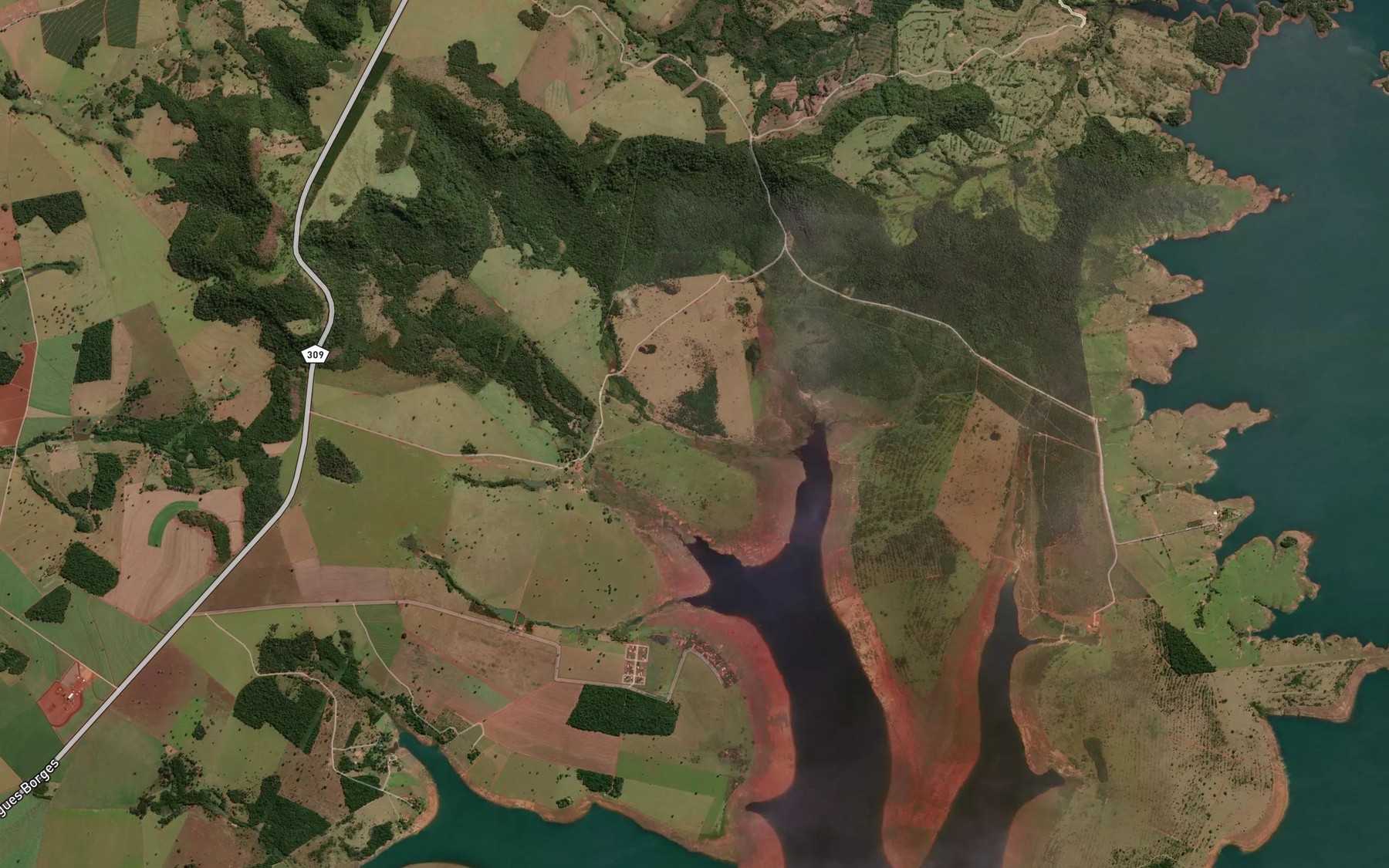 Satellite map of the Corrego do Ureirao