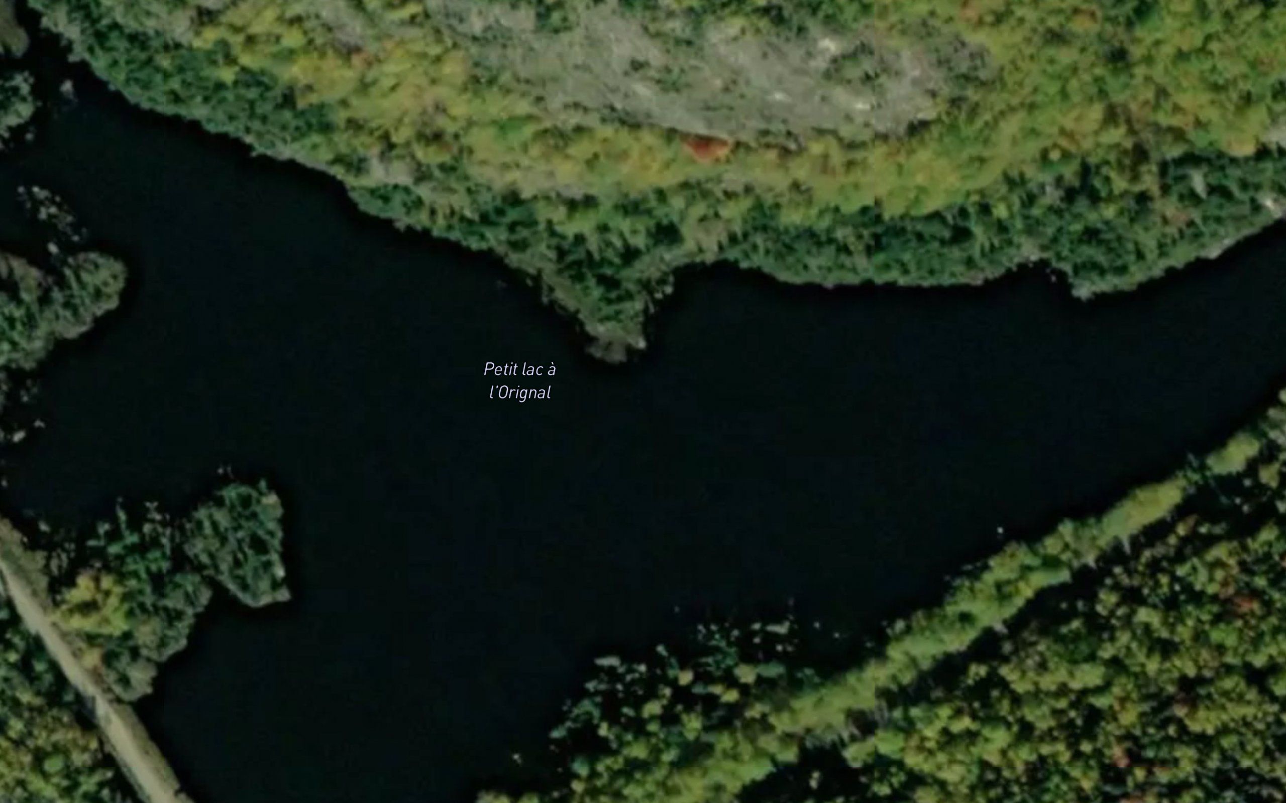Petit lac a l'Orignal