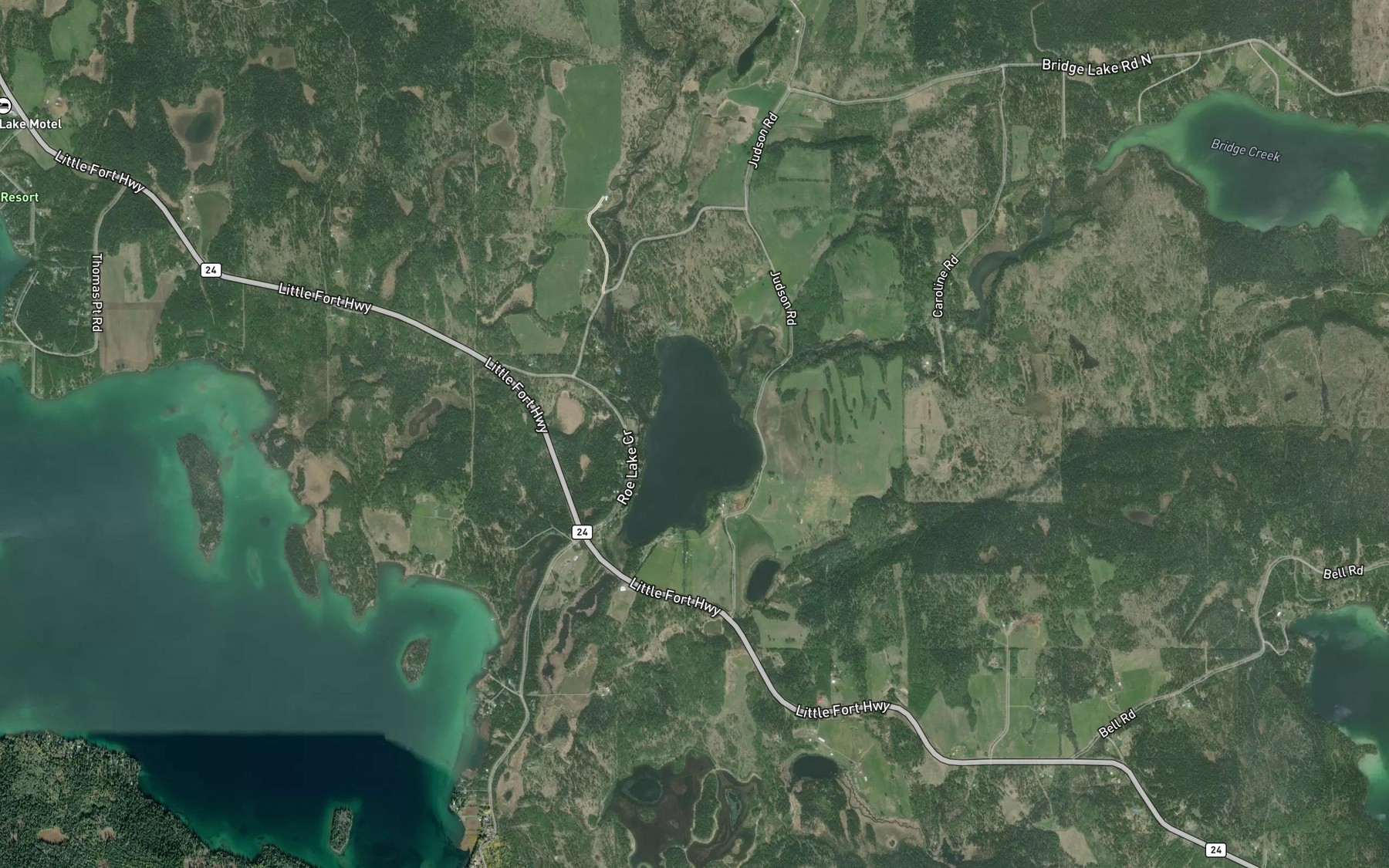 Satellite map of the Roe Lake