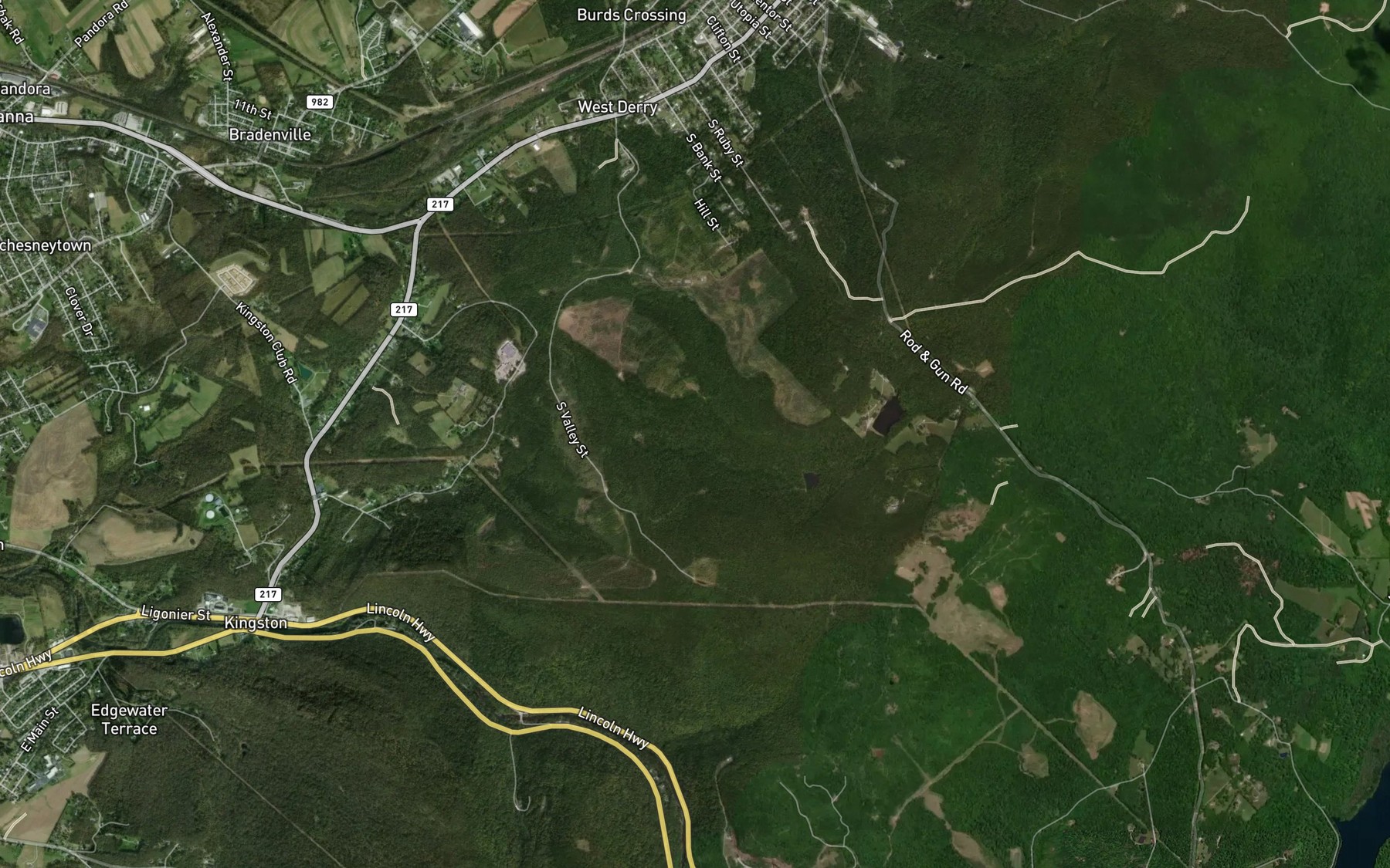 Satellite map of the Derry Rod and Gun Club Lake