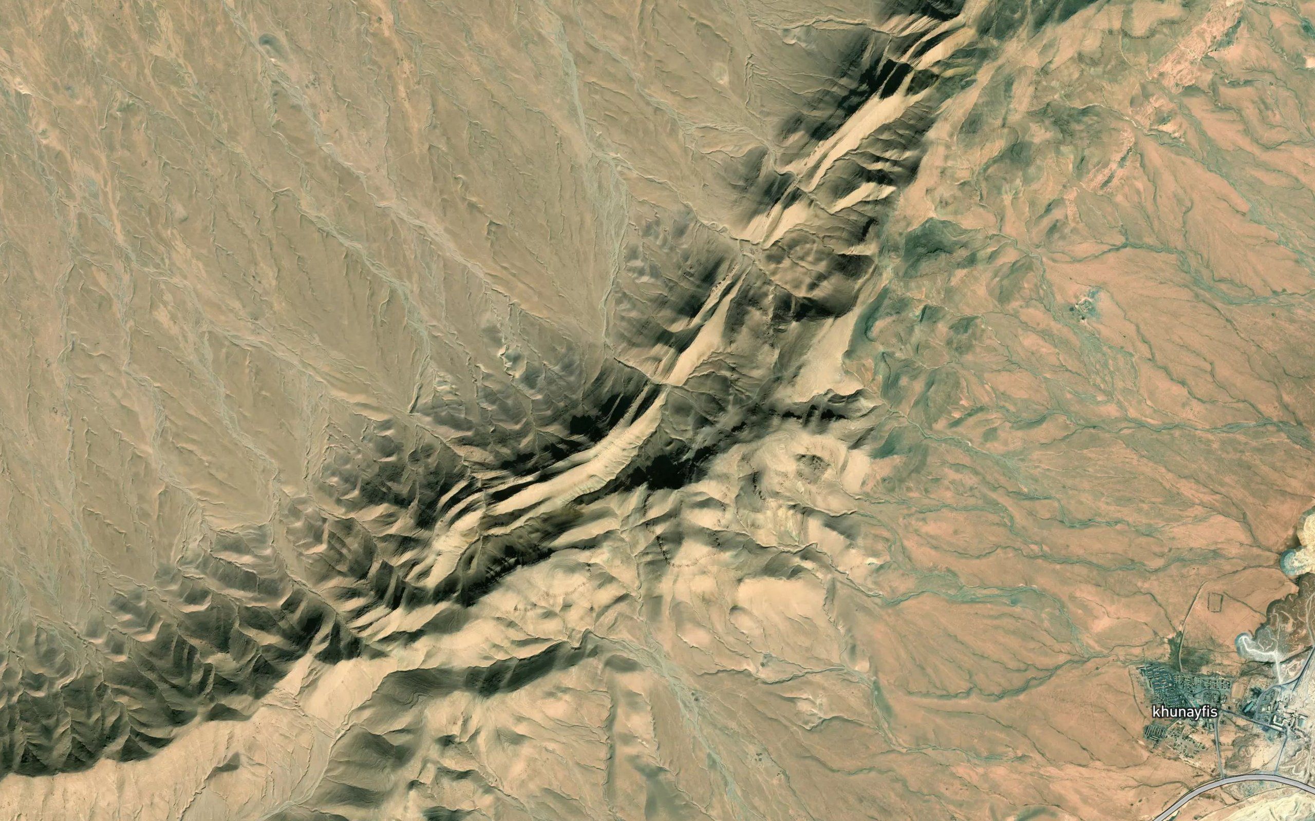 `Ayn al Khunayzir