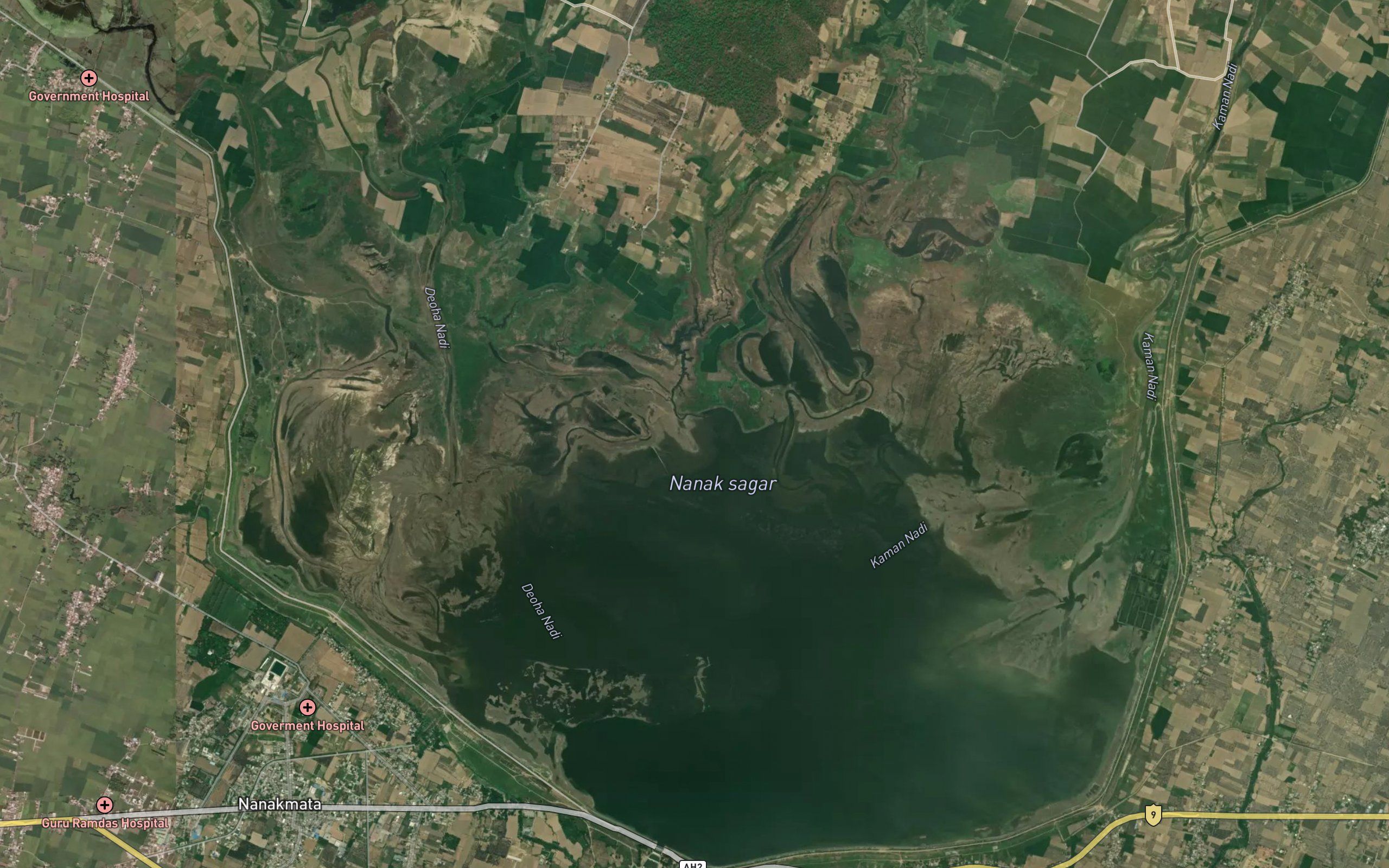 Kamin Nadi