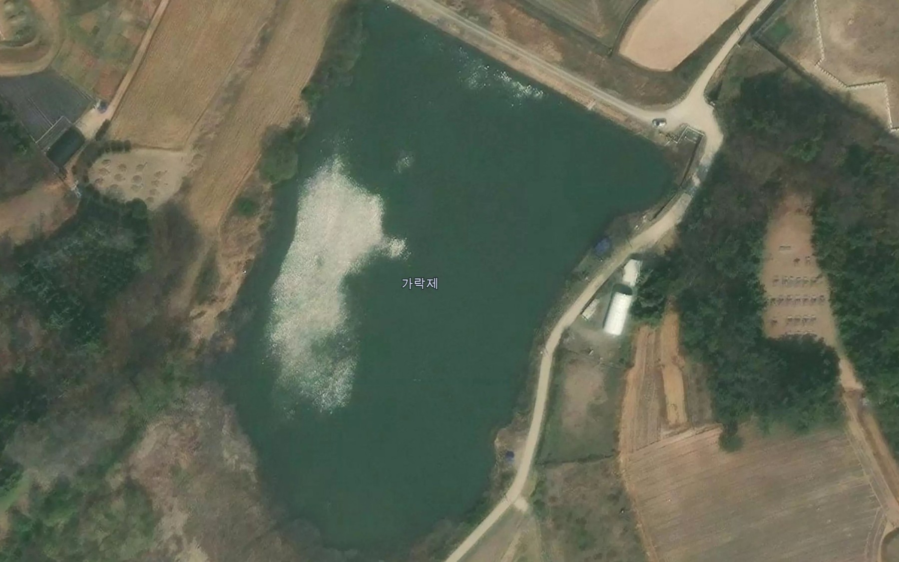 Satellite map of the Garakje