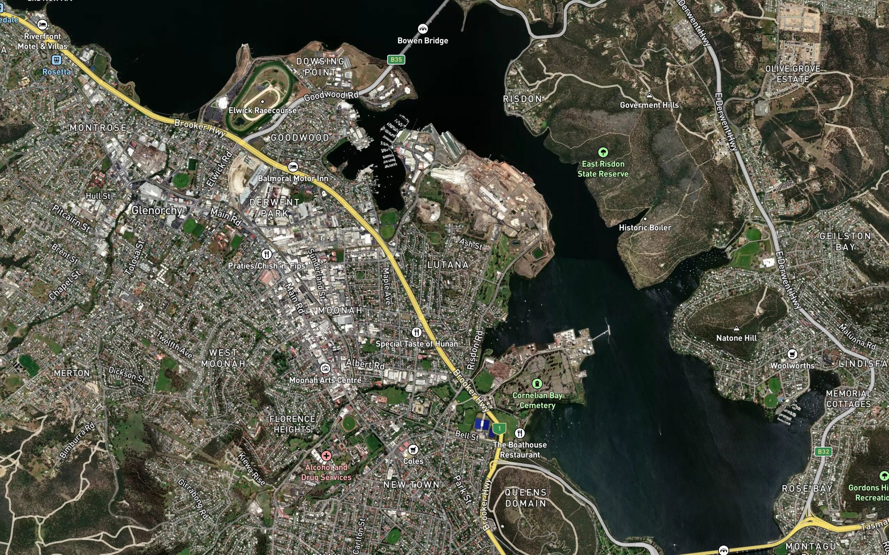 Satellite map of the New Town Bay