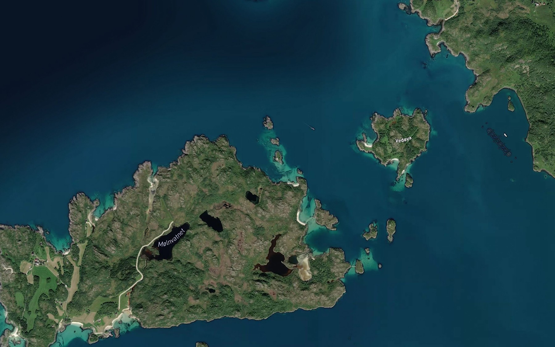 Satellite map of the Ersholmvika