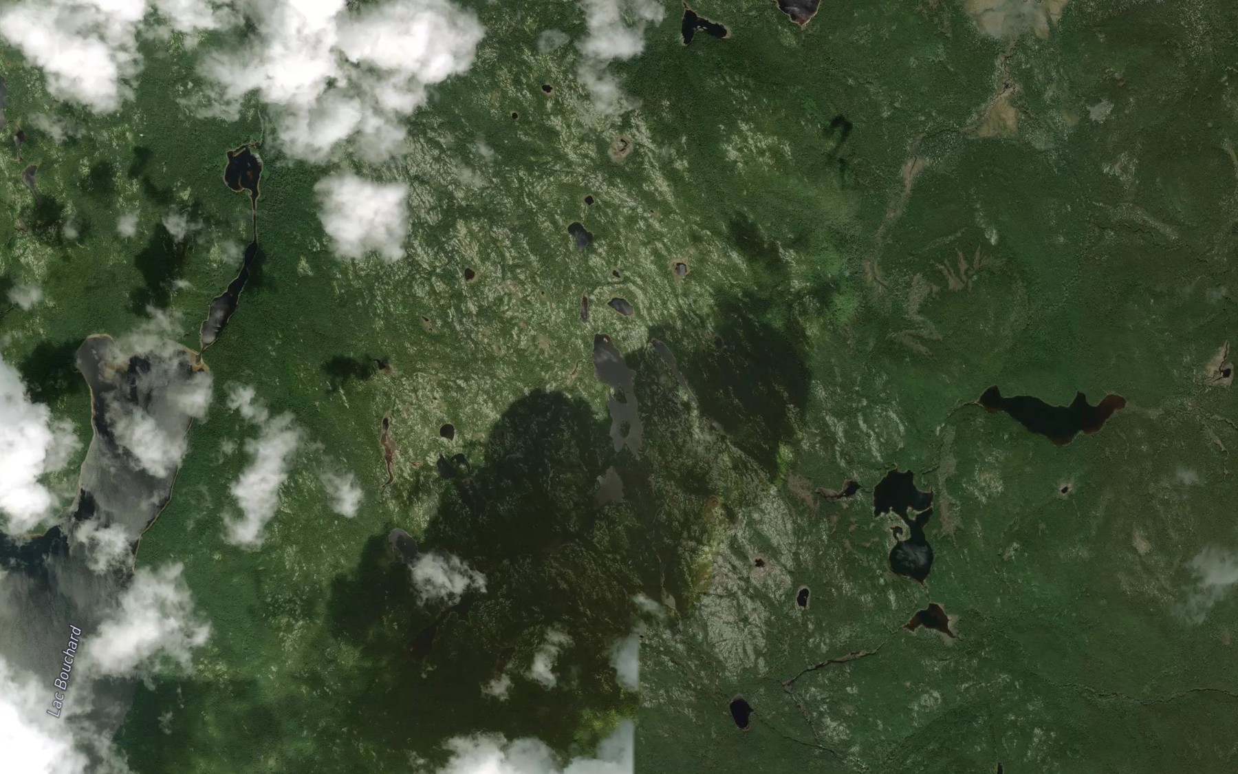 Satellite map of the Lac Estracq