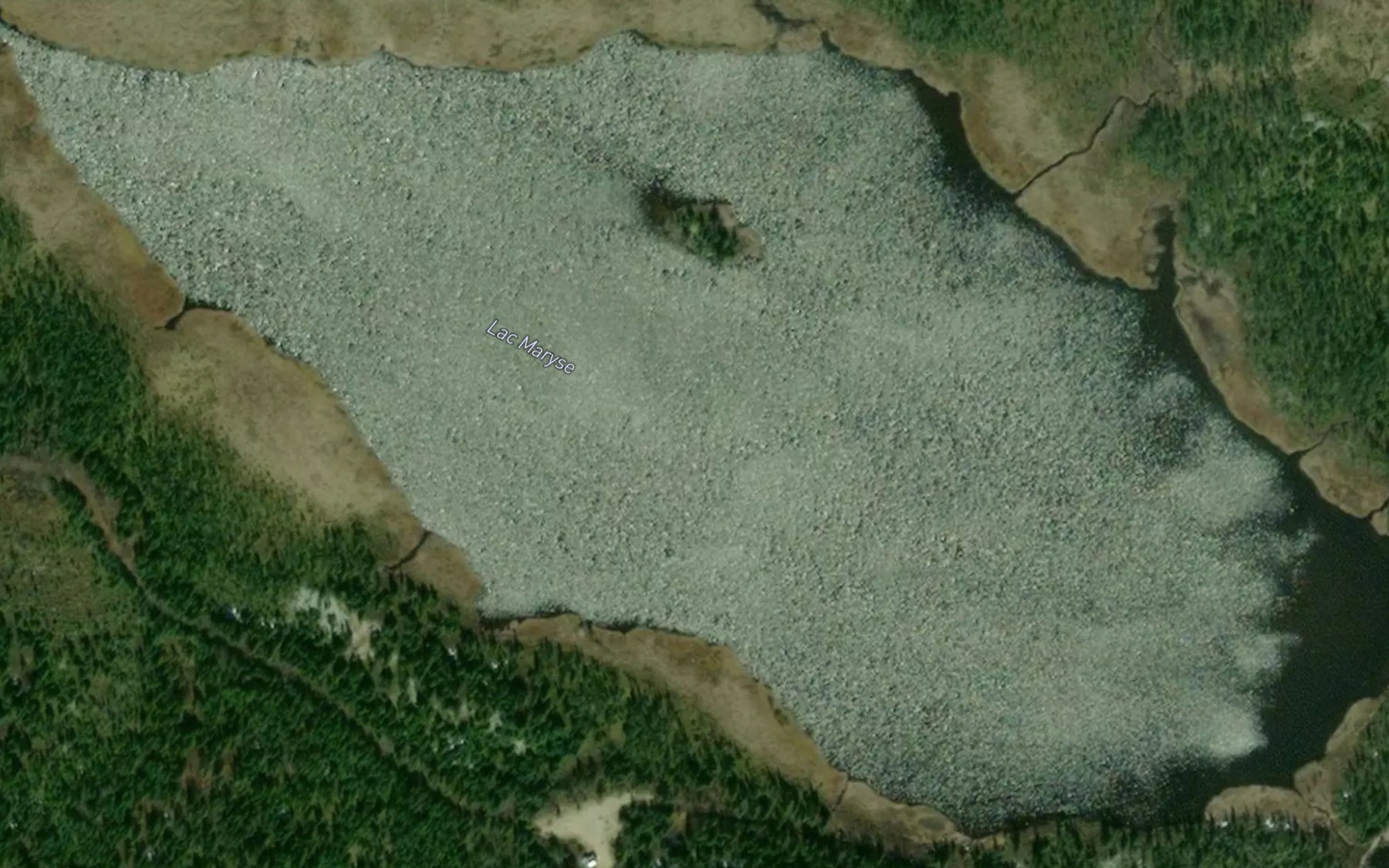 Satellite map of the Lac Maryse