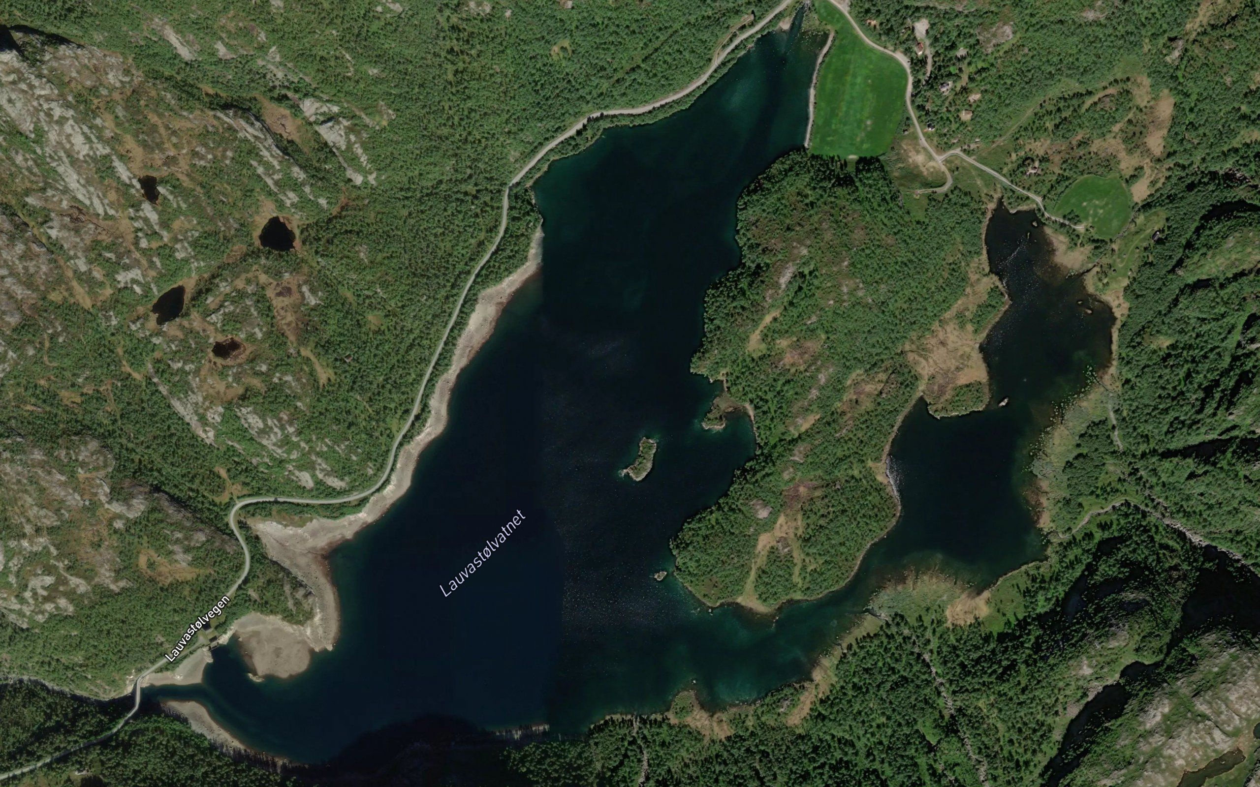 Lauvastolvatnet
