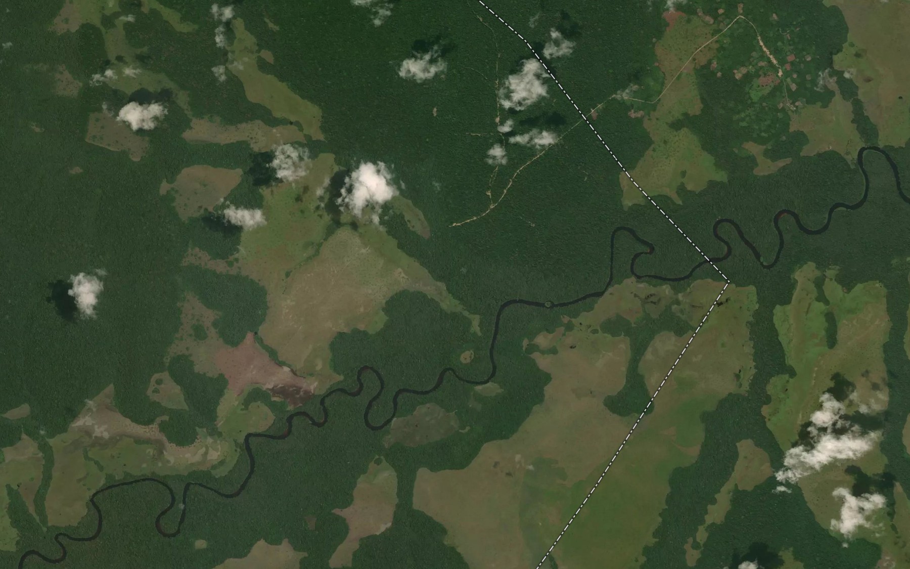 Satellite map of the Louba