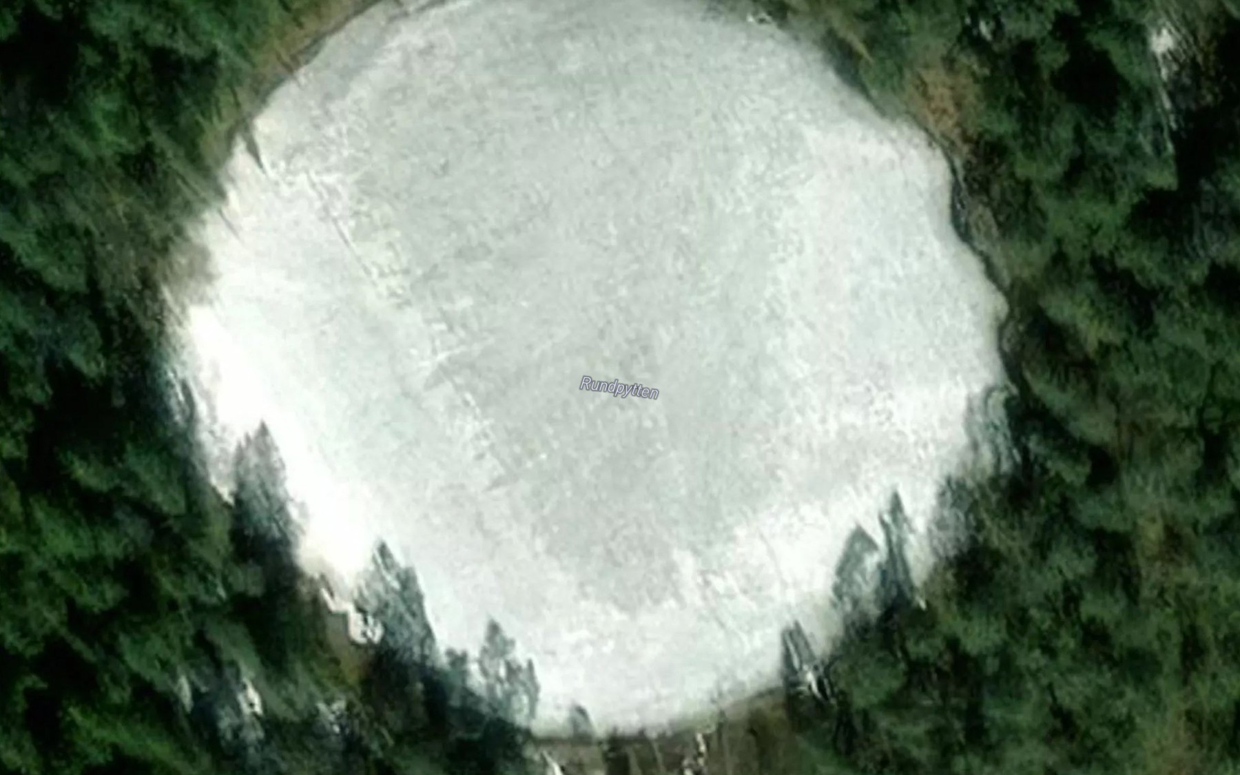 Satellite map of the Rundpytten