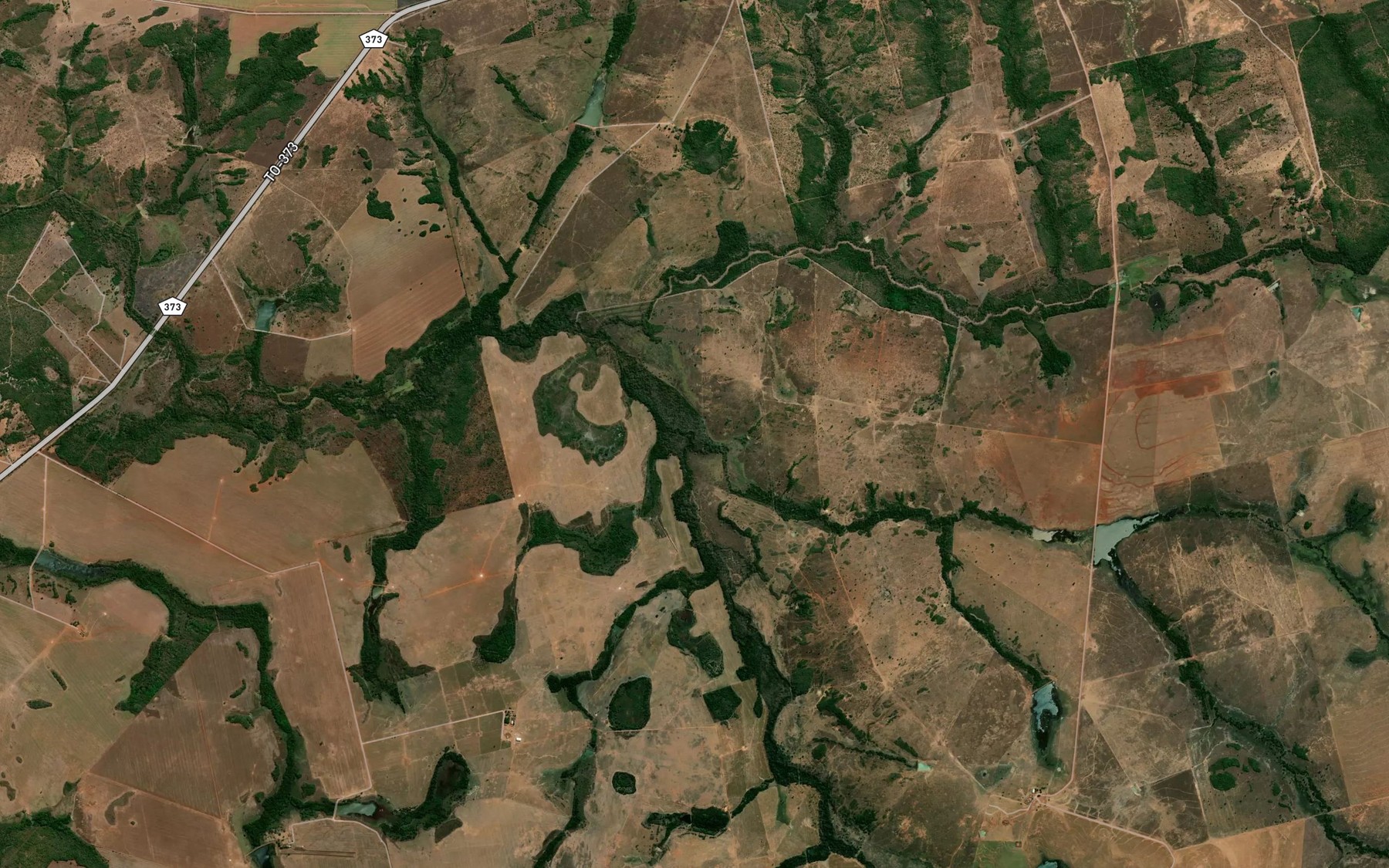 Satellite map of the Corrego das Porteiras