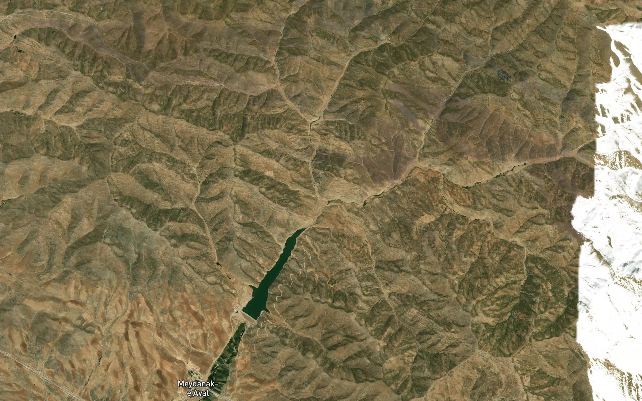 Rudkhaneh-ye Darreh Darab