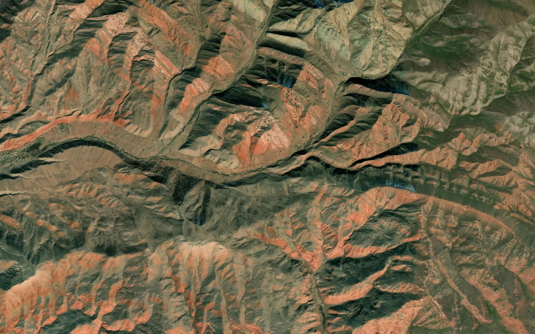 Satellite map of the Uzunayrek