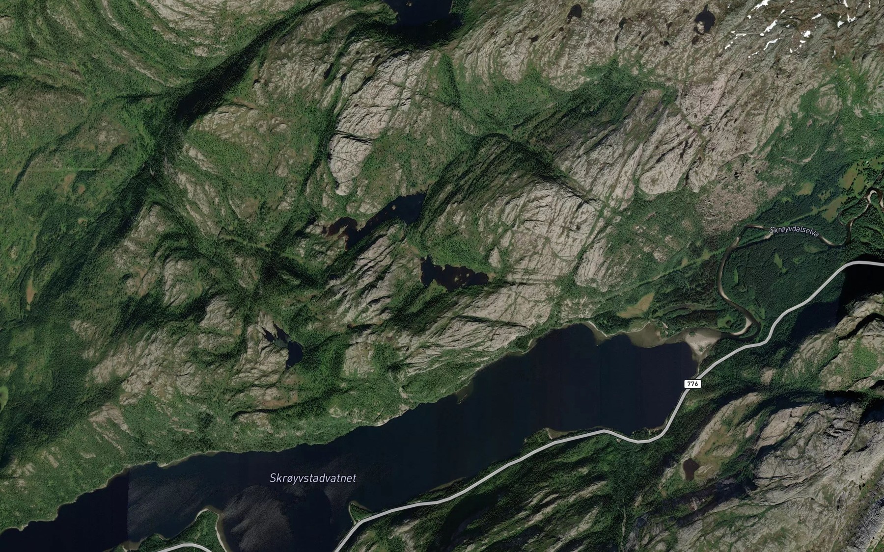 Satellite map of the Naustmotjornin
