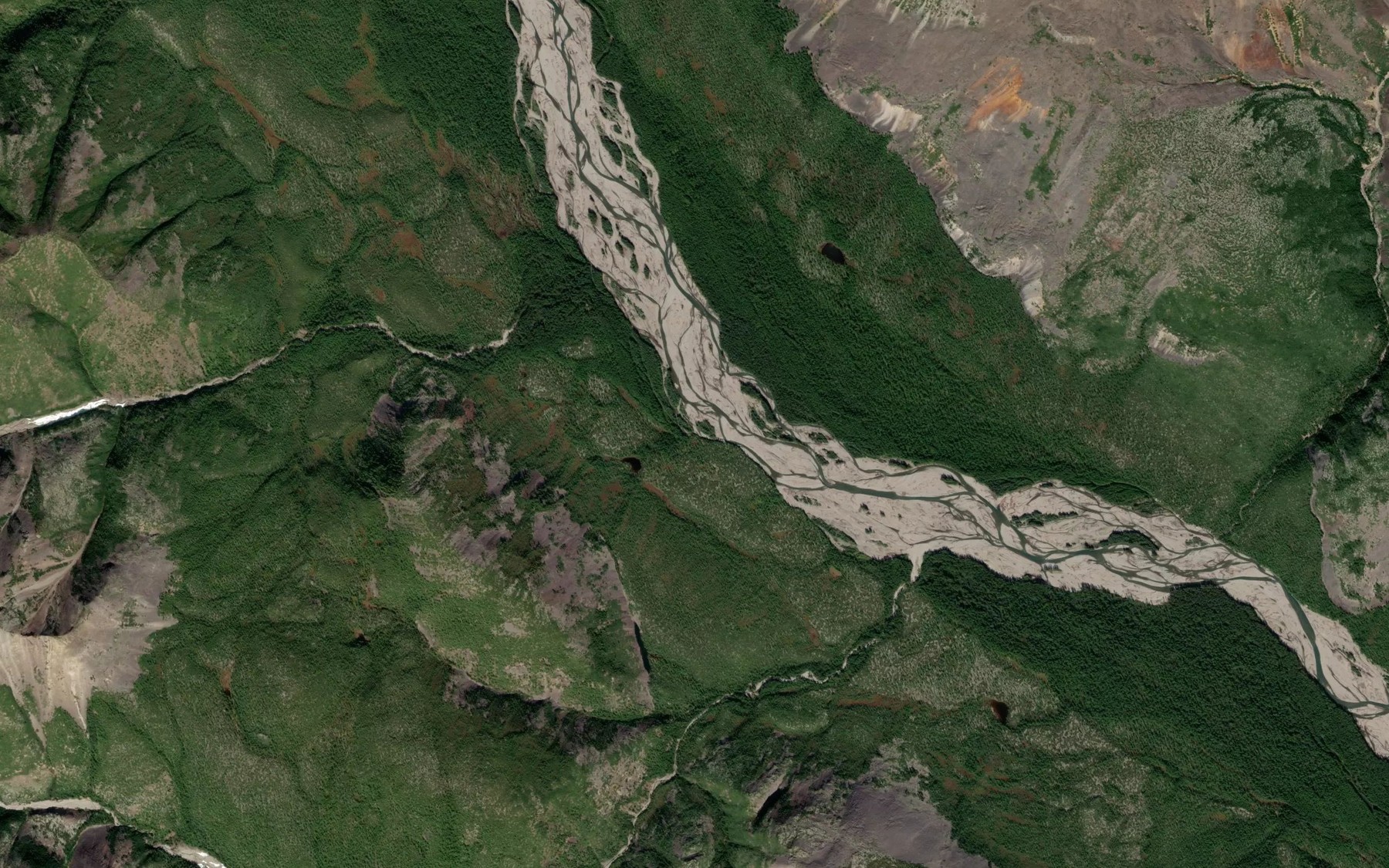 Satellite map of the Sredniy