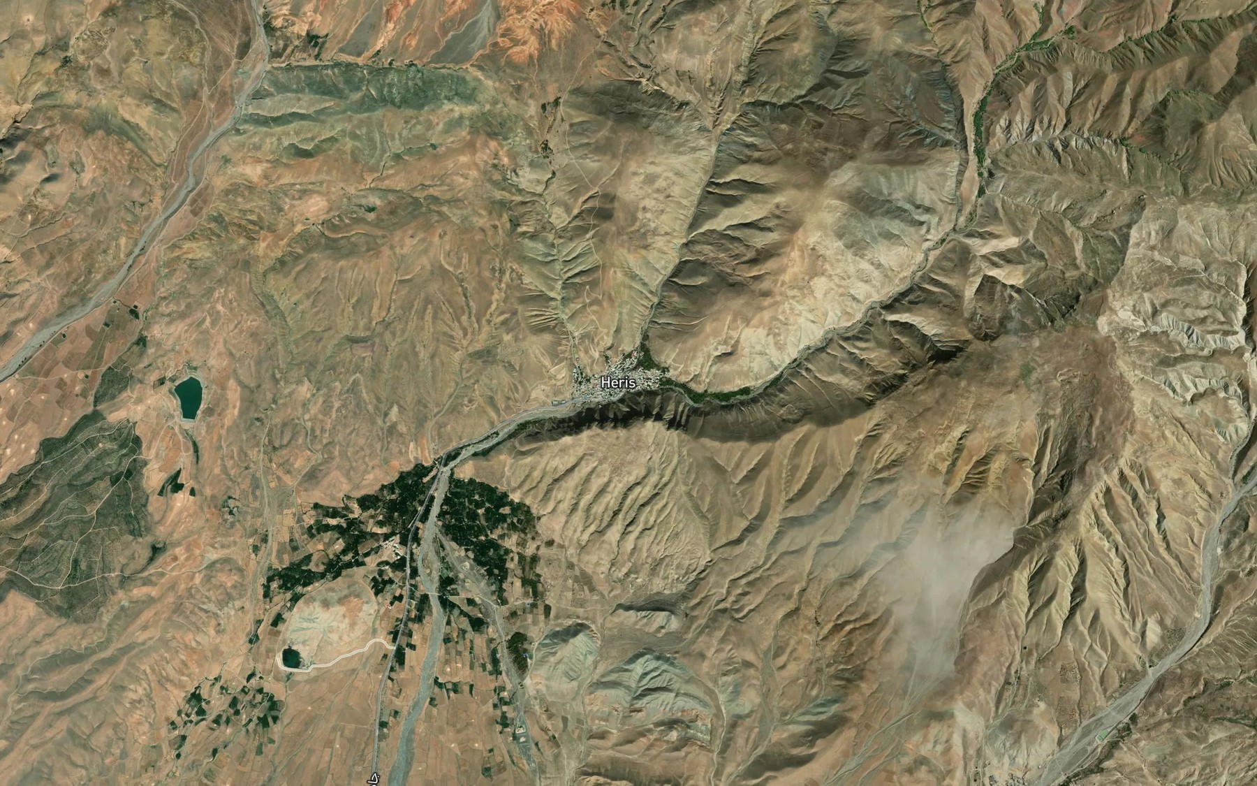 Satellite map of the Rudkhaneh-ye Alu Chayi