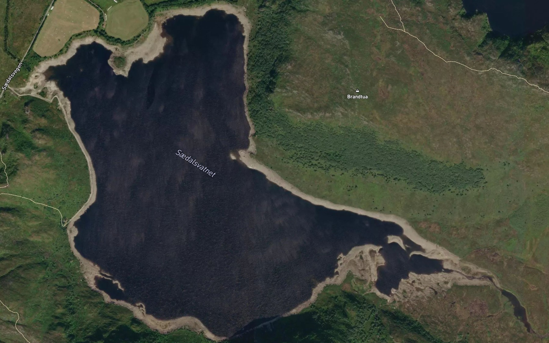 Satellite map of the Saedalsvatnet
