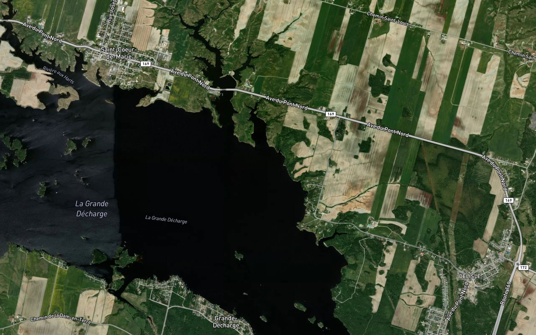 Satellite map of the Cours d'eau Bouchard