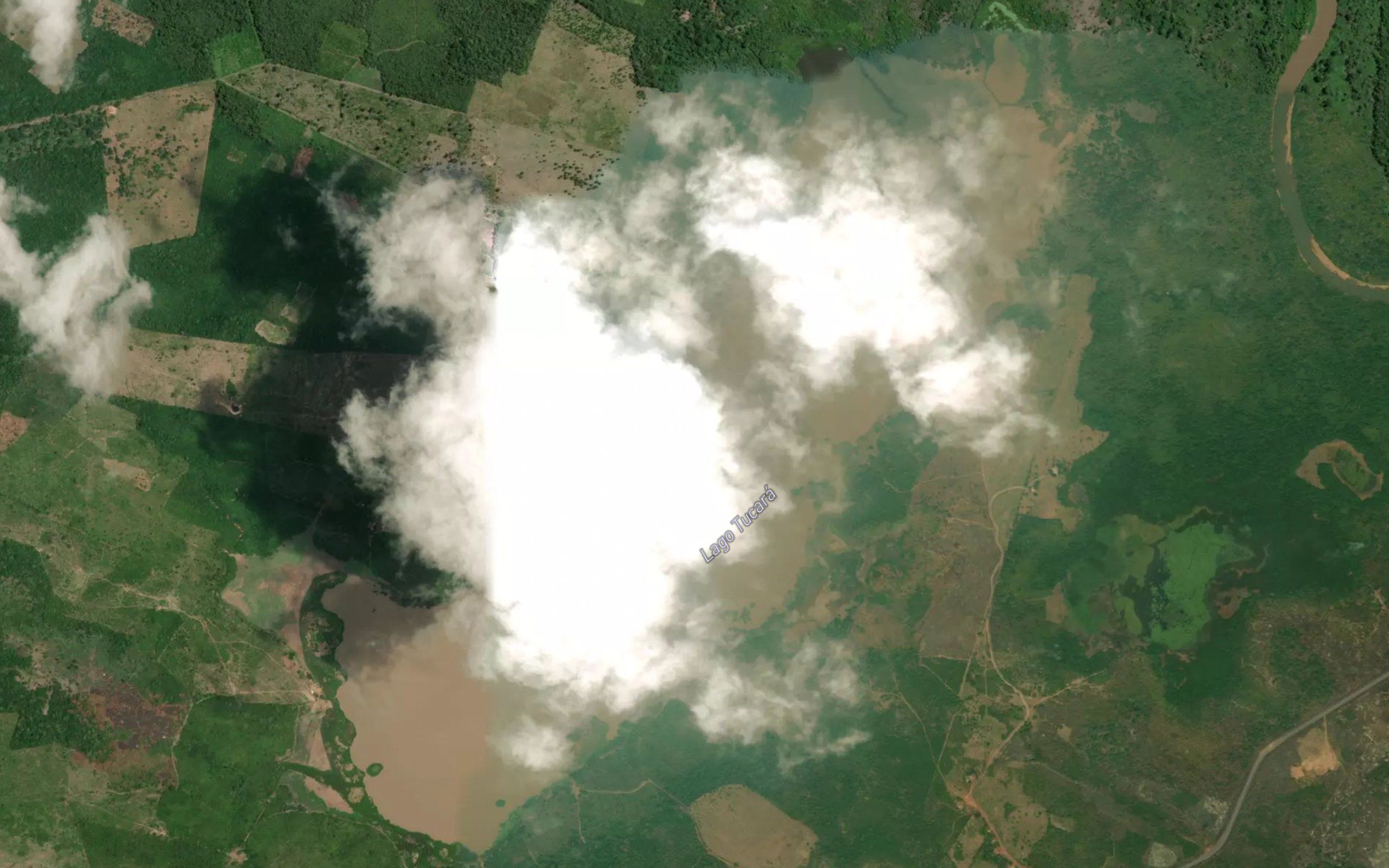 Lago Tucara