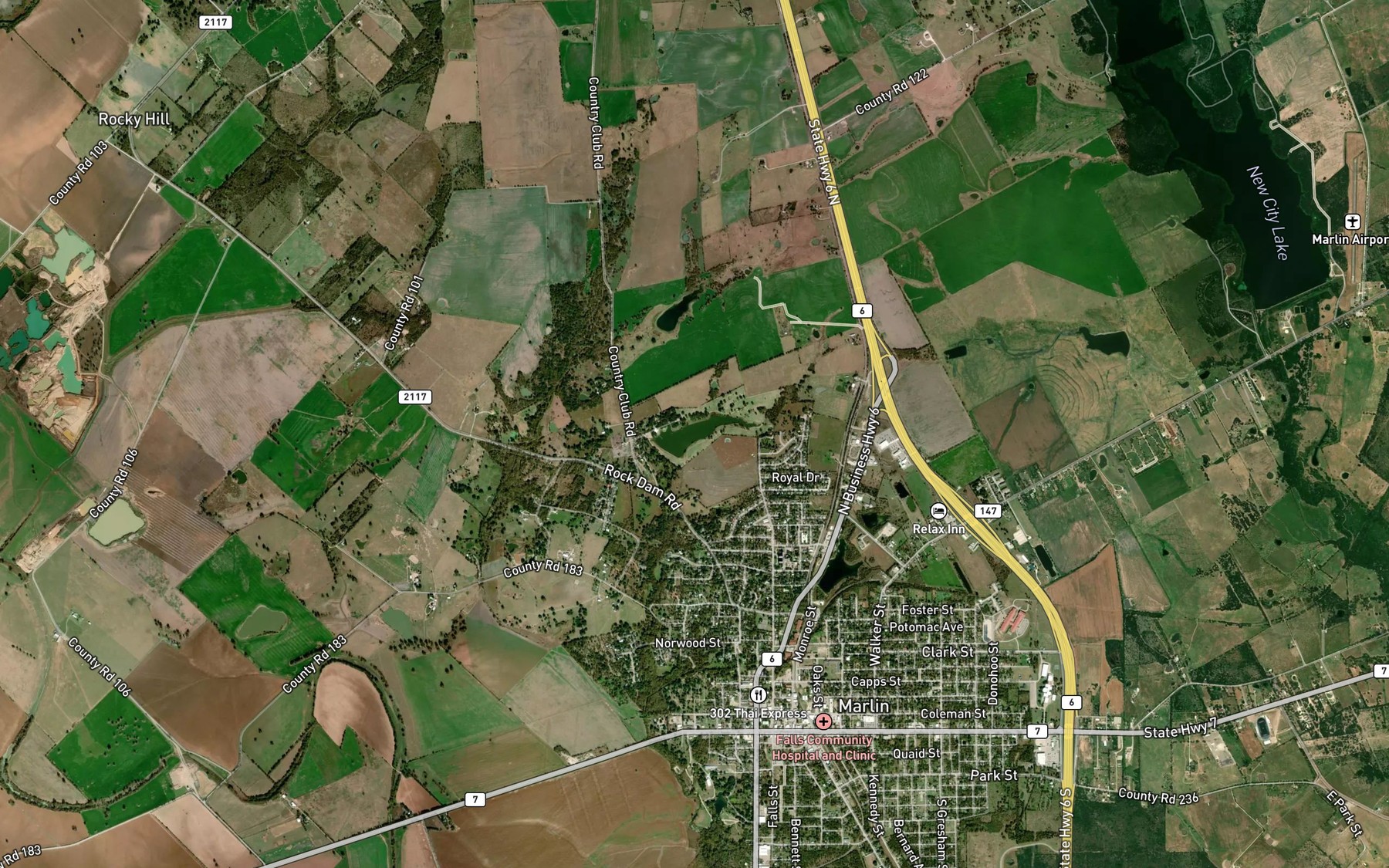 Satellite map of the Marlin Club Lake