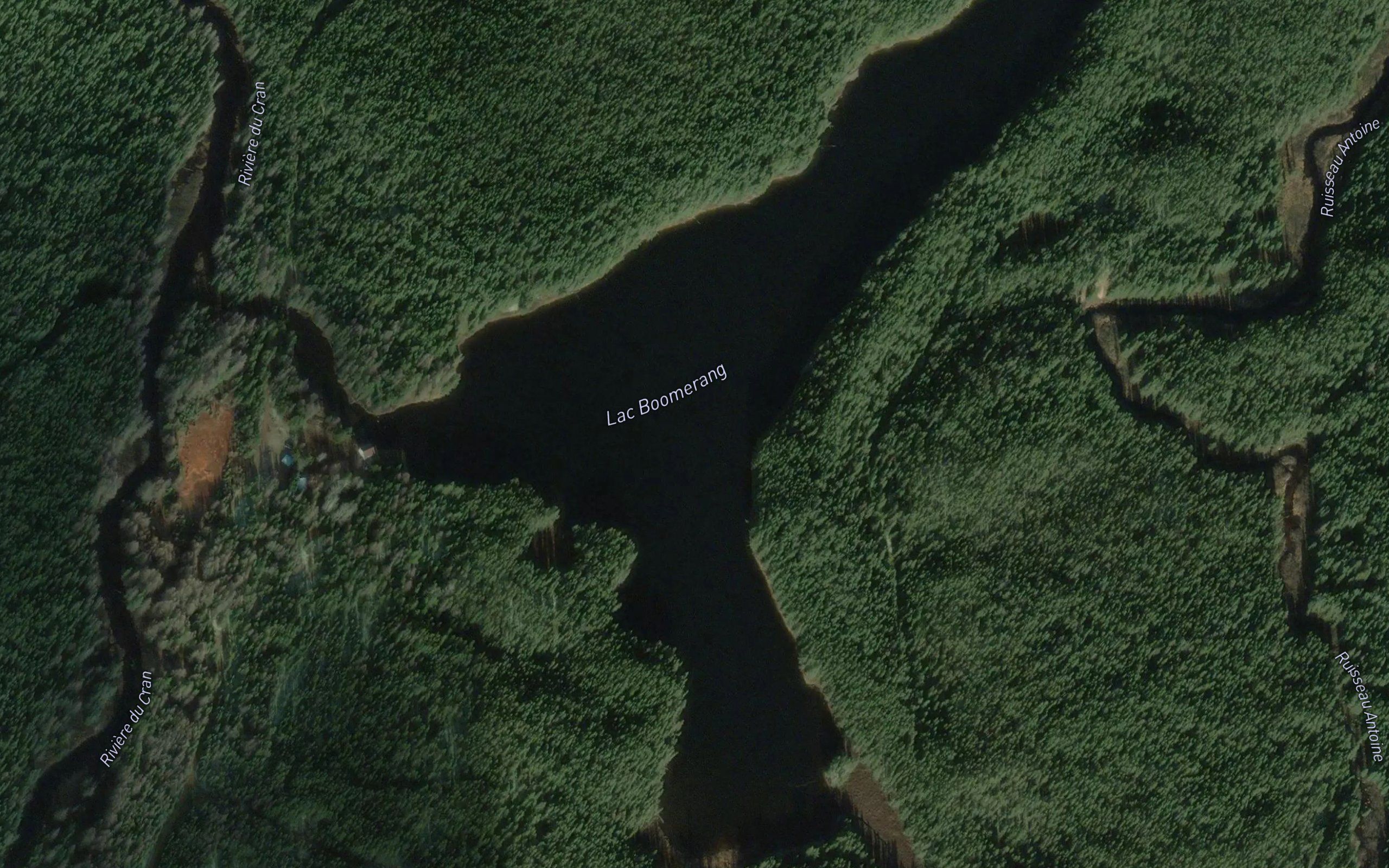 Lac Boomerang
