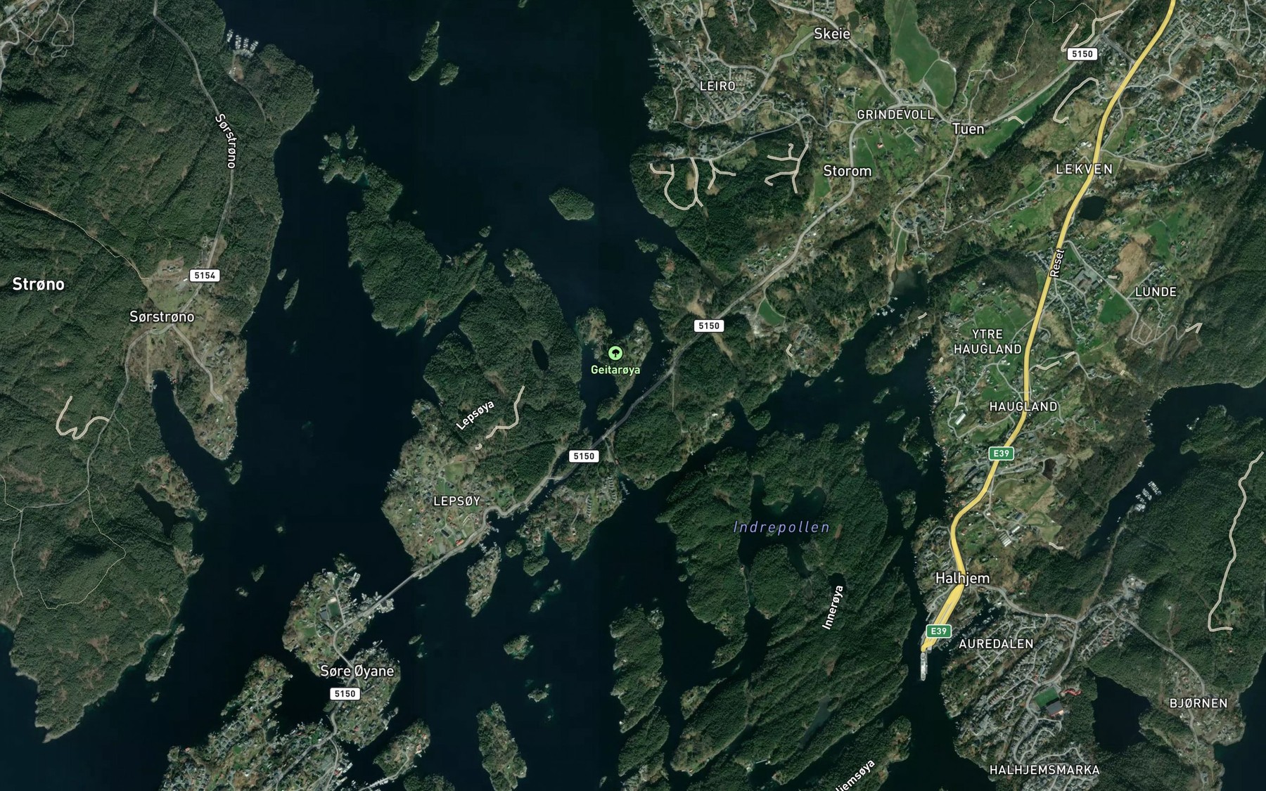 Satellite map of the Austre Holen