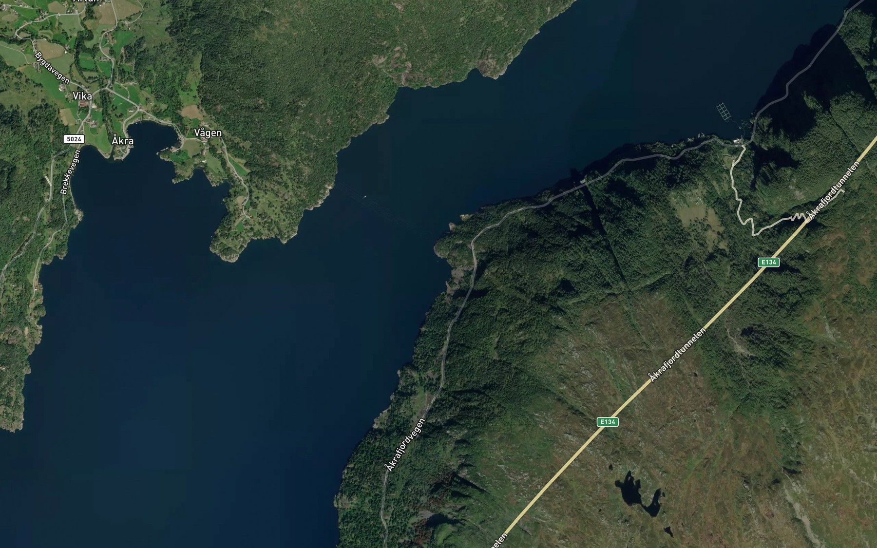 Satellite map of the Holanesvik