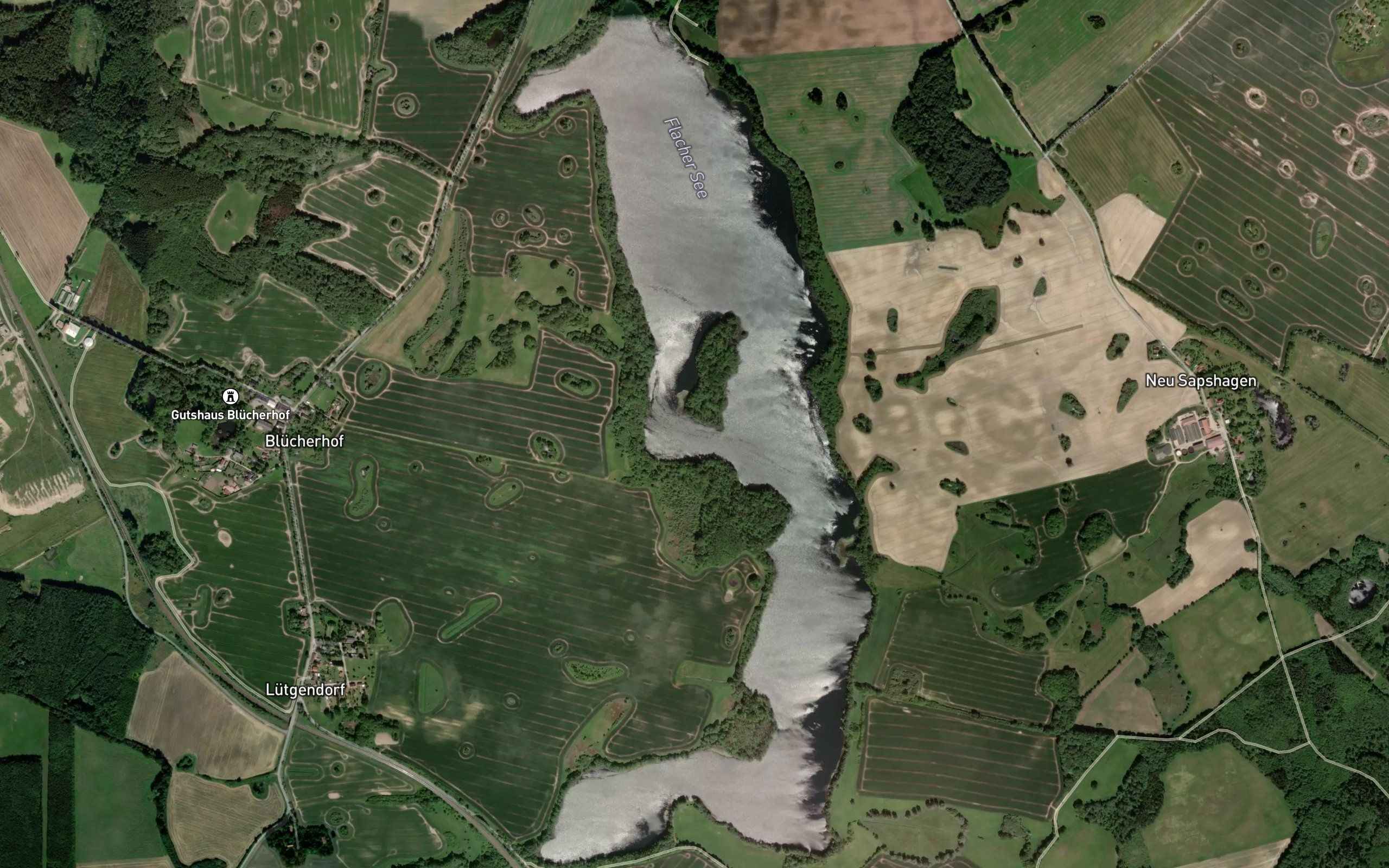 Flacher See