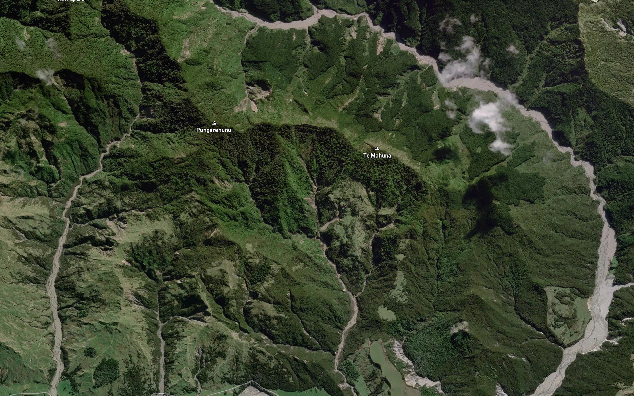 Mangahoanga Stream