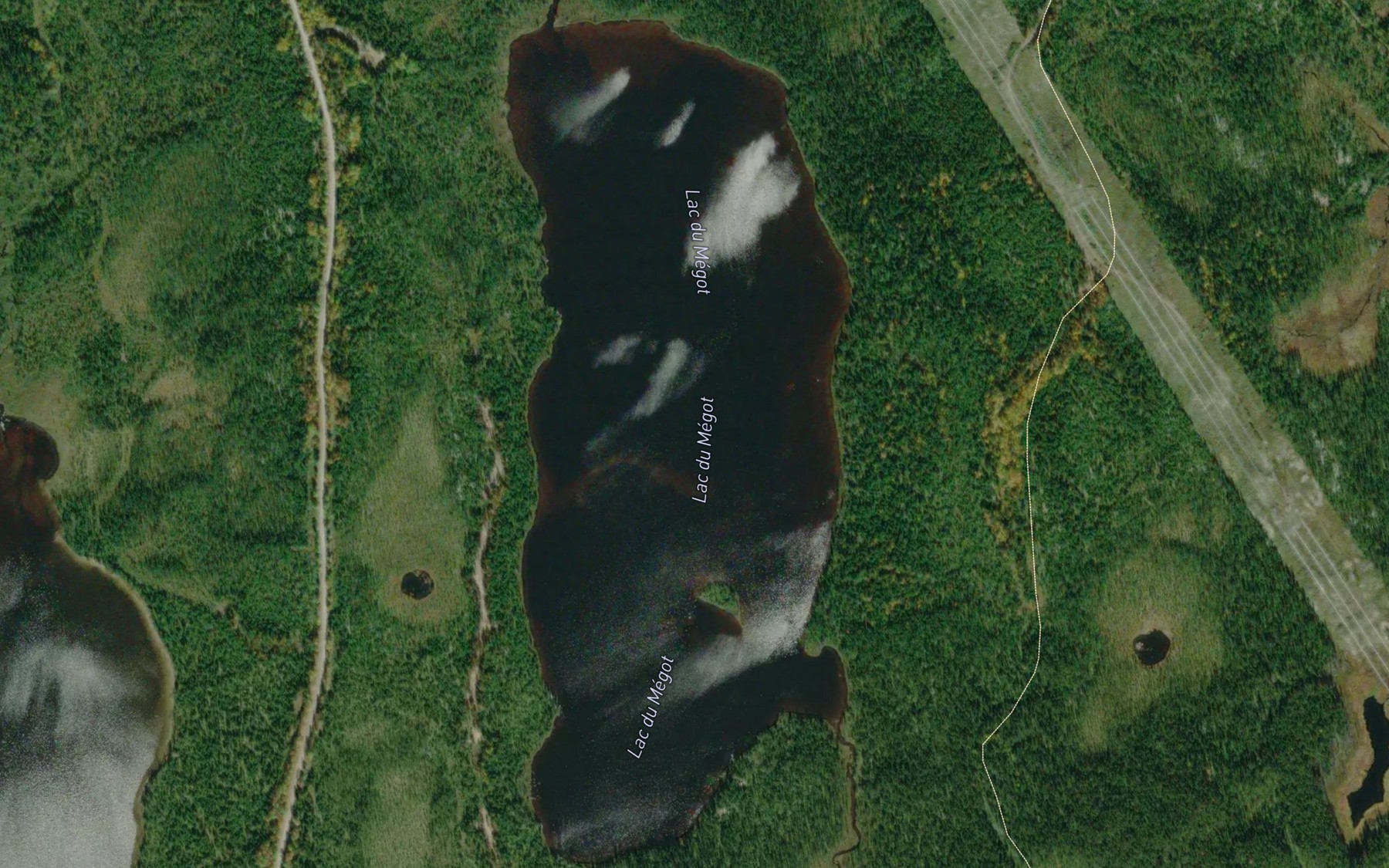 Satellite map of the Lac du Megot