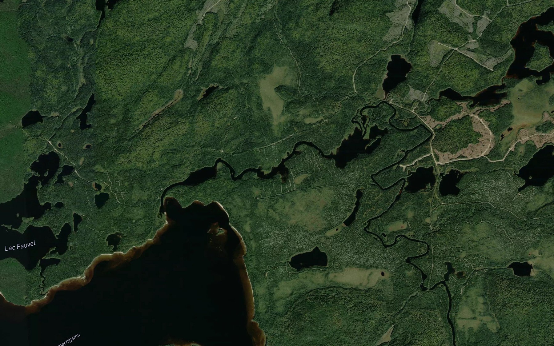 Satellite map of the Lac du Milieu