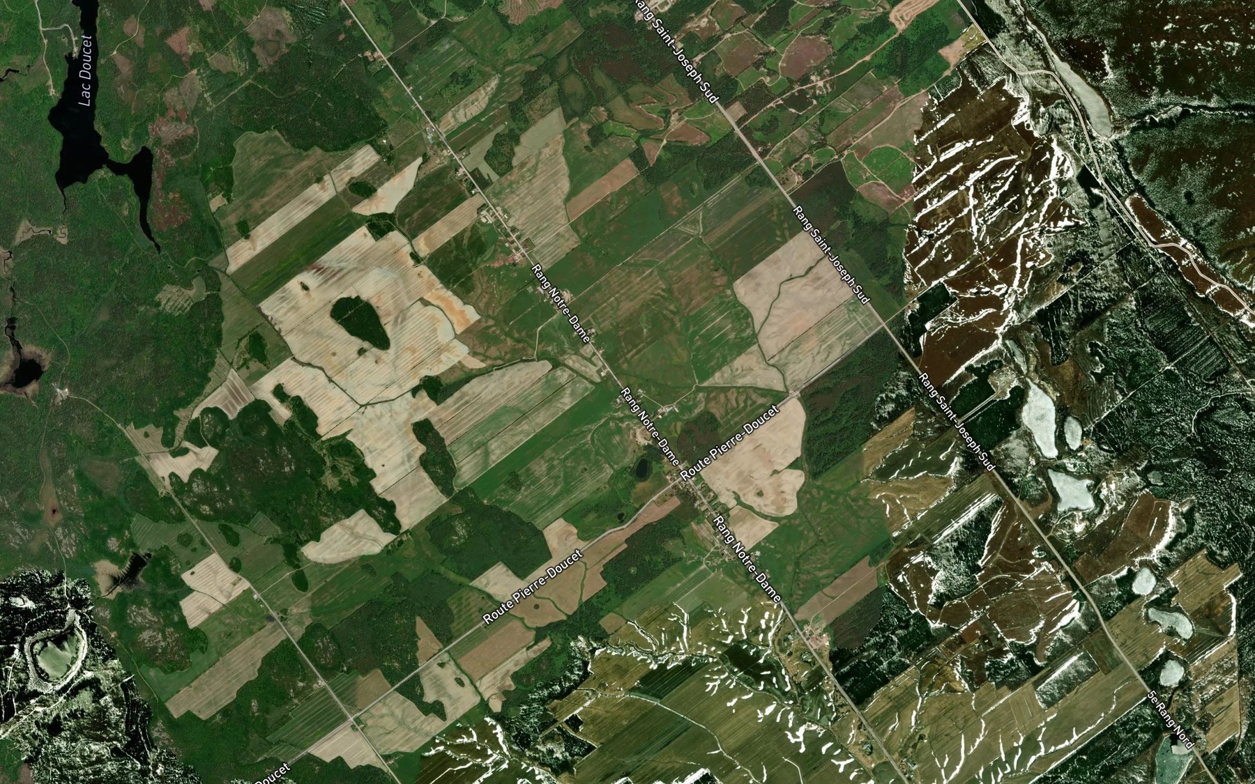 Satellite map of the Lacs a Noel