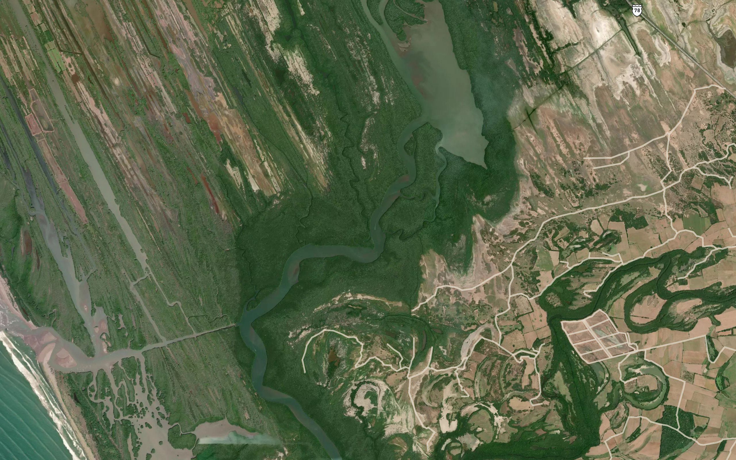 Estero el Tiburon