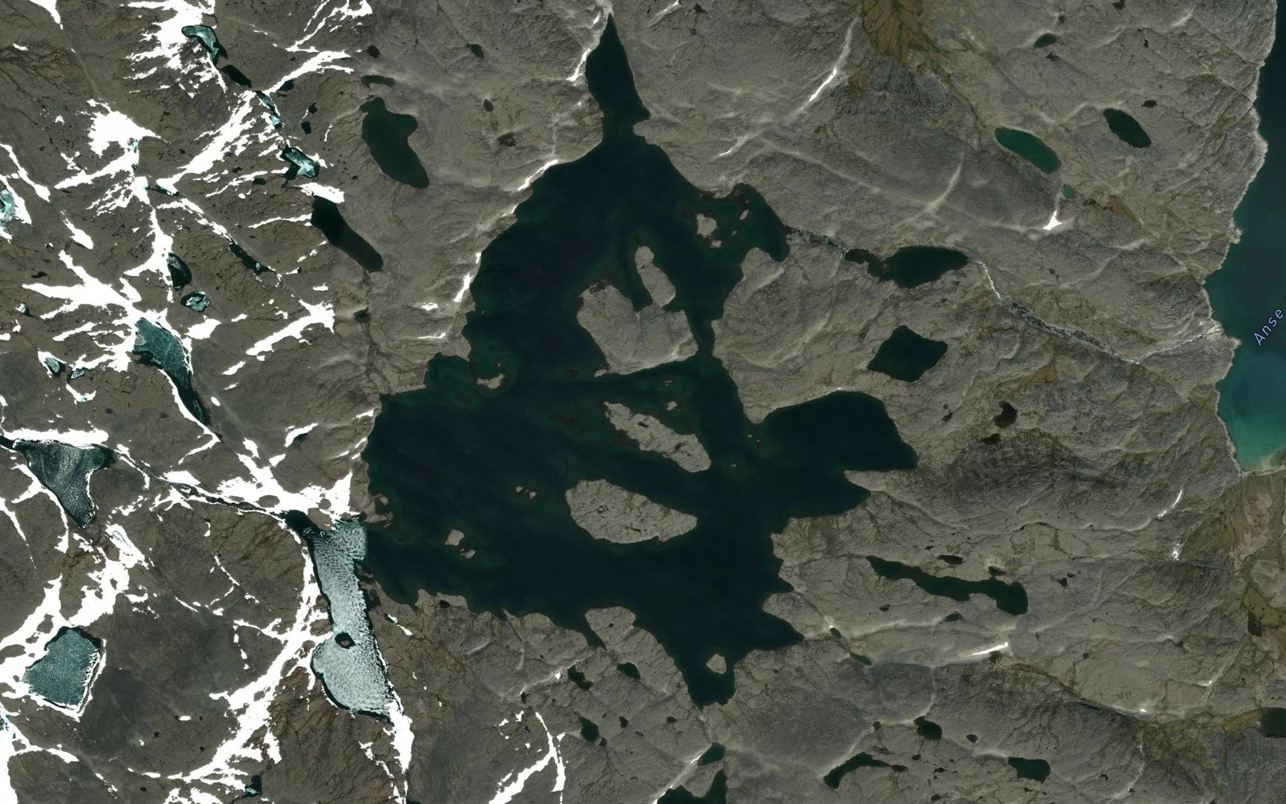 Satellite map of the Lac Qurlutuup Tasialua