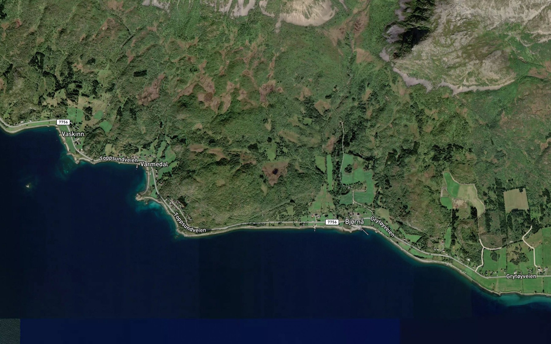 Satellite map of the Lomsvatnet
