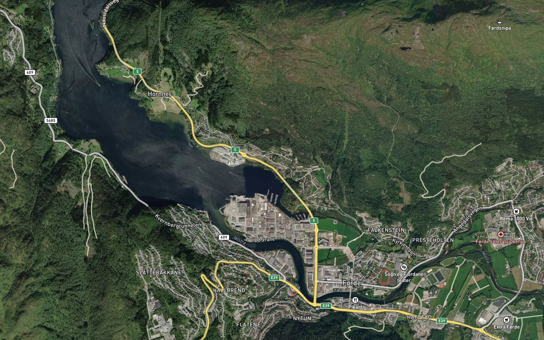 Satellite map of the Klettavika