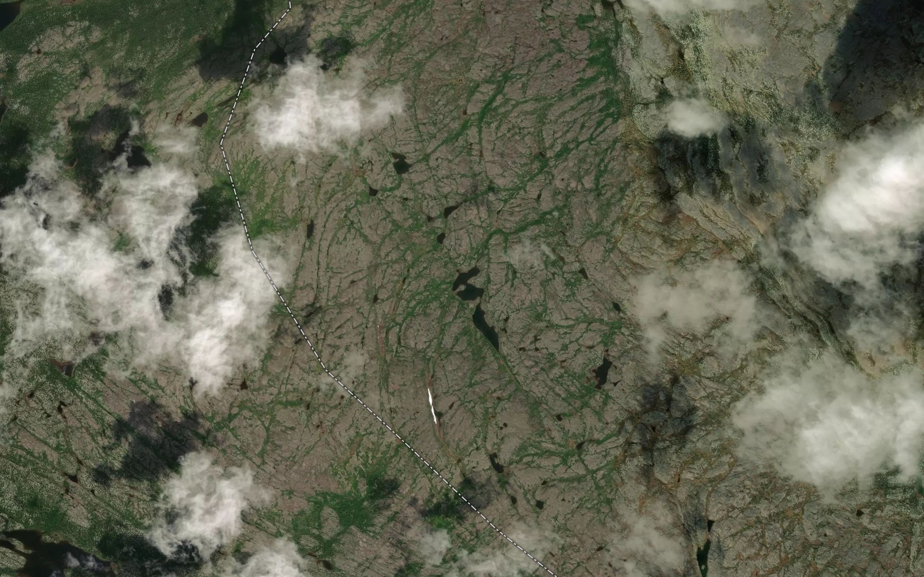 Satellite map of the Lac Munroe