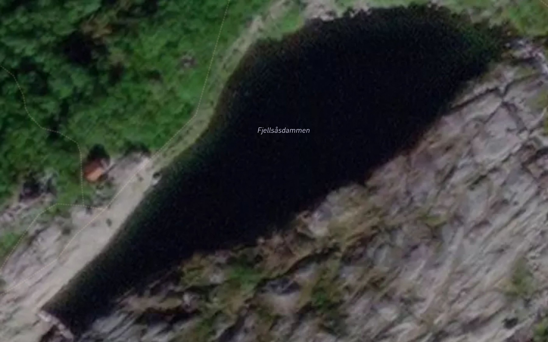 Satellite map of the Fjellsasdammen