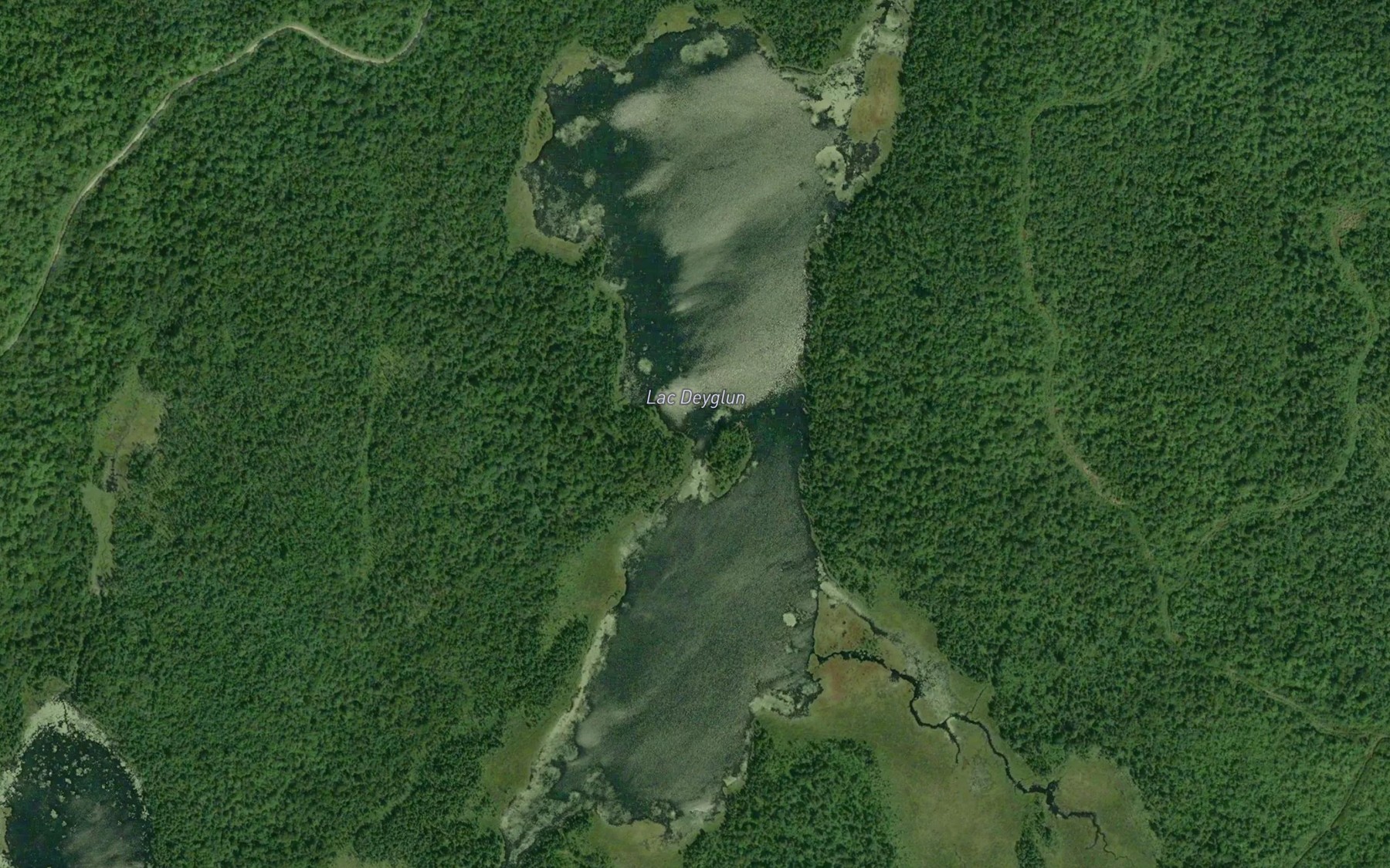 Satellite map of the Lac Deyglun