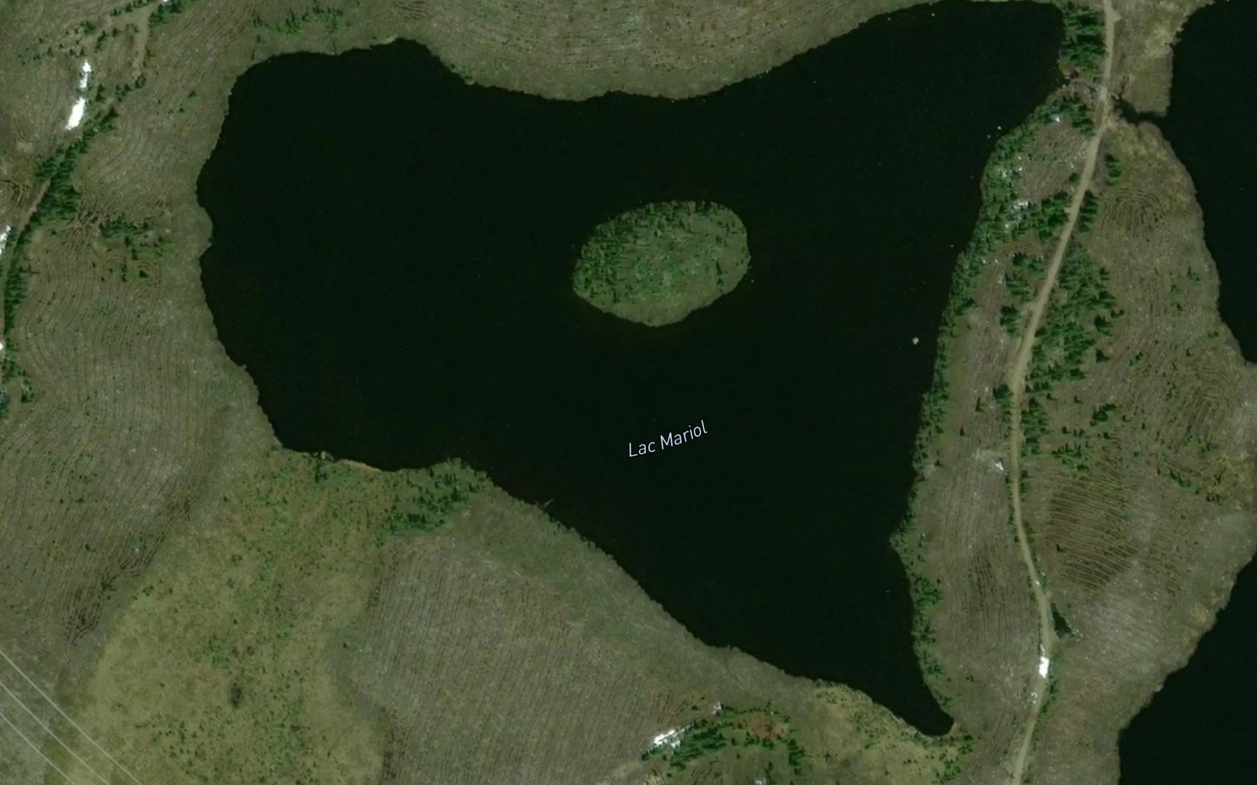 Satellite map of the Lac Mariol