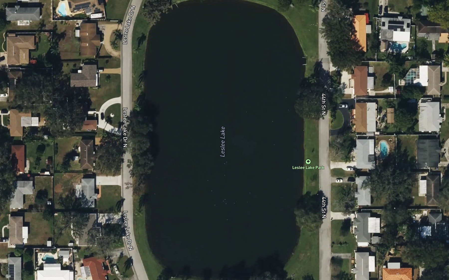 Satellite map of the Leslee Lake
