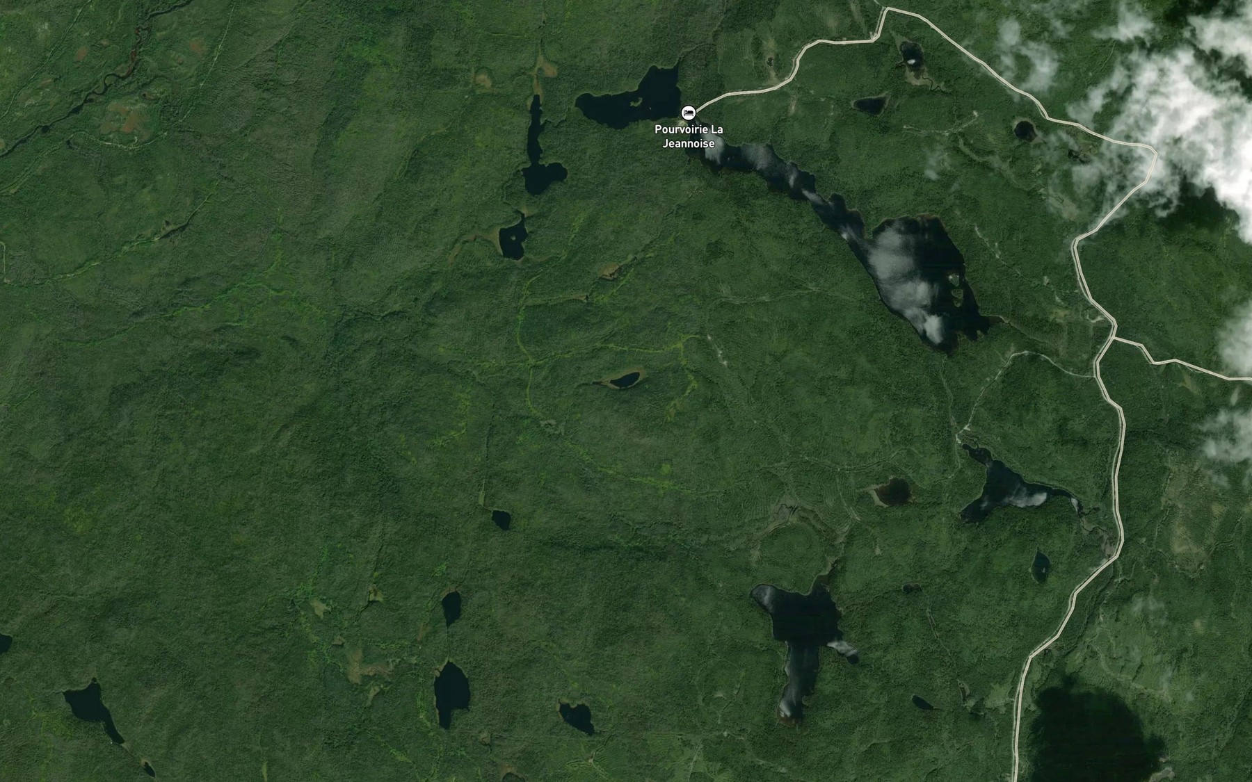 Satellite map of the Lac du Chevrefeuille